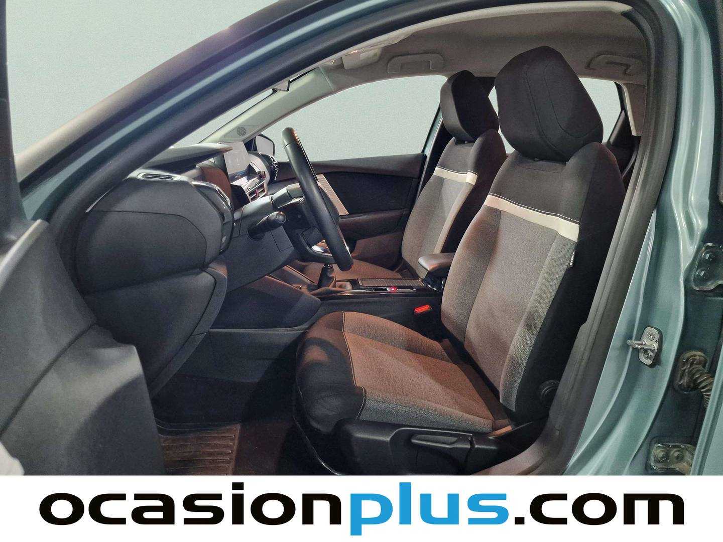 Foto asientos delanteros Citroën C4 Citroën C4 BlueHDi 110 S&S Feel (110 CV)