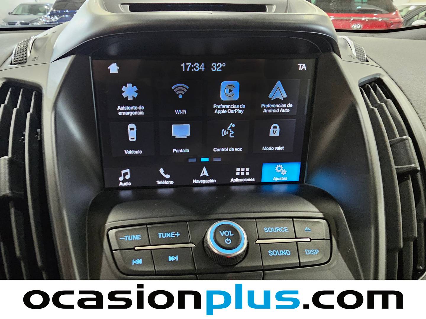 Acabados Ford Kuga Ford Kuga 1.5 TDCI S&S Titanium 4x2 (120 CV)
