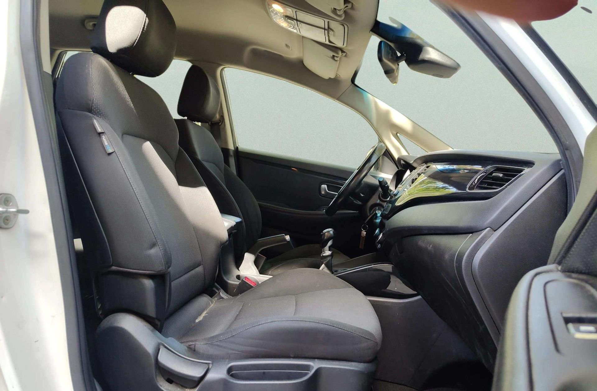 Kia Carens 1.6 GDi Drive - foto 14