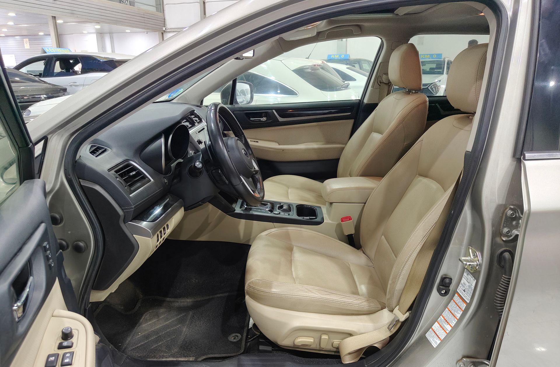 Subaru Outback 2.5 Bi-Fuel Executive Plus CVT Lineartronic - foto 12