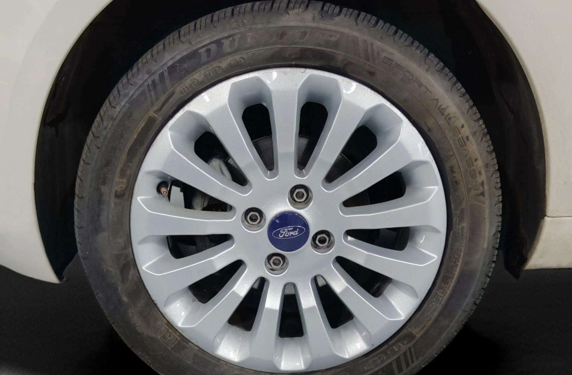 Ford Ka 1.2 Duratec Titanium+ - foto 30
