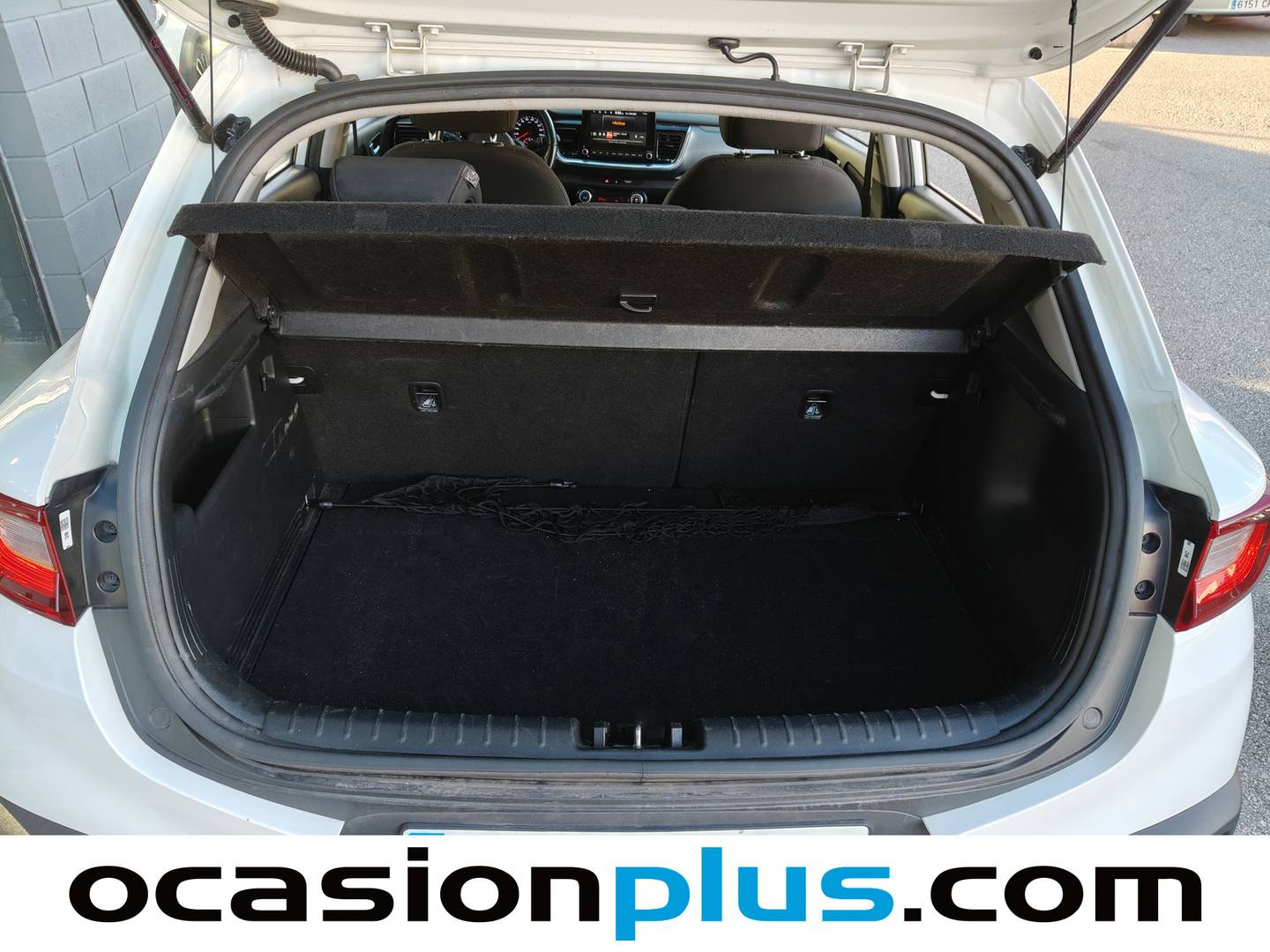 Foto KIA Stonic Kia Stonic 1.2 DPi Drive (84 CV)