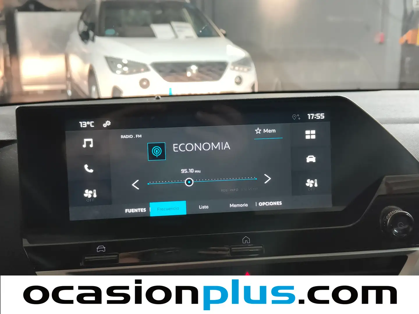 Foto Citroën C4 X Citroen C4 X PureTech 100 S&S 6v You (102 CV)