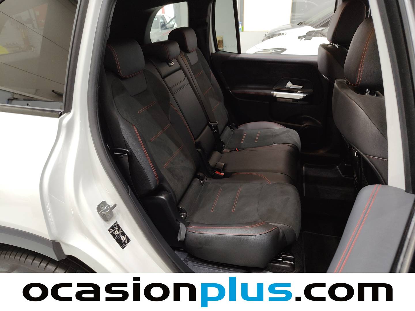 Foto Mercedes GLB Mercedes-Benz GLB 200 d 4Matic Pack AMG (150 CV)