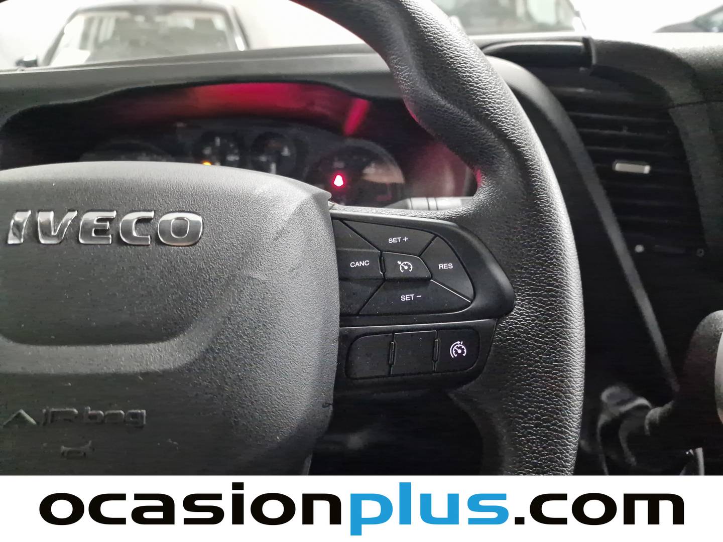 Extras del Iveco Daily Iveco Daily Furgon 35S 16H V 3520/H2 (156 CV) 3 Plazas