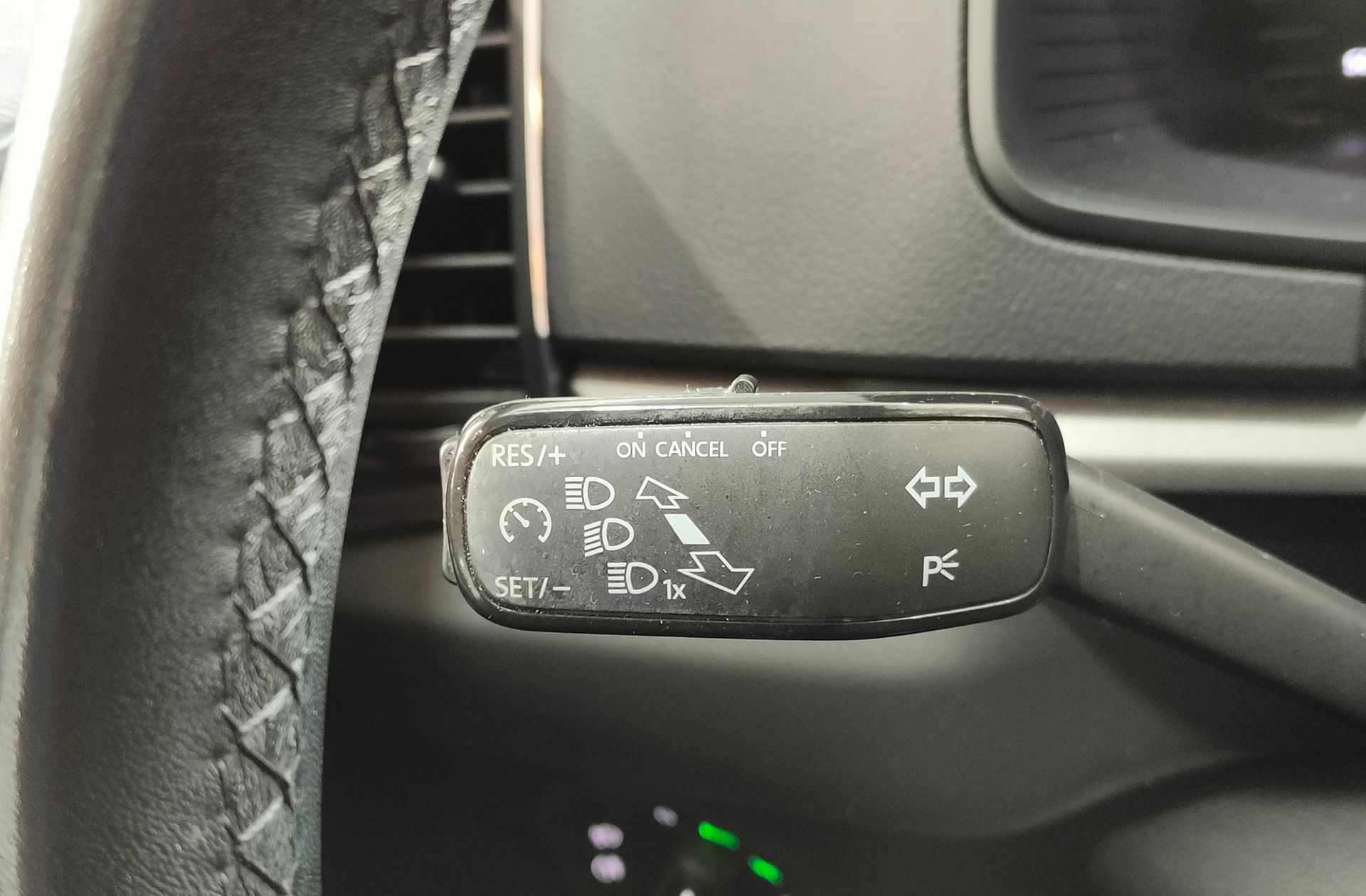 Škoda Karoq 1.6 TDI Ambition - foto 31