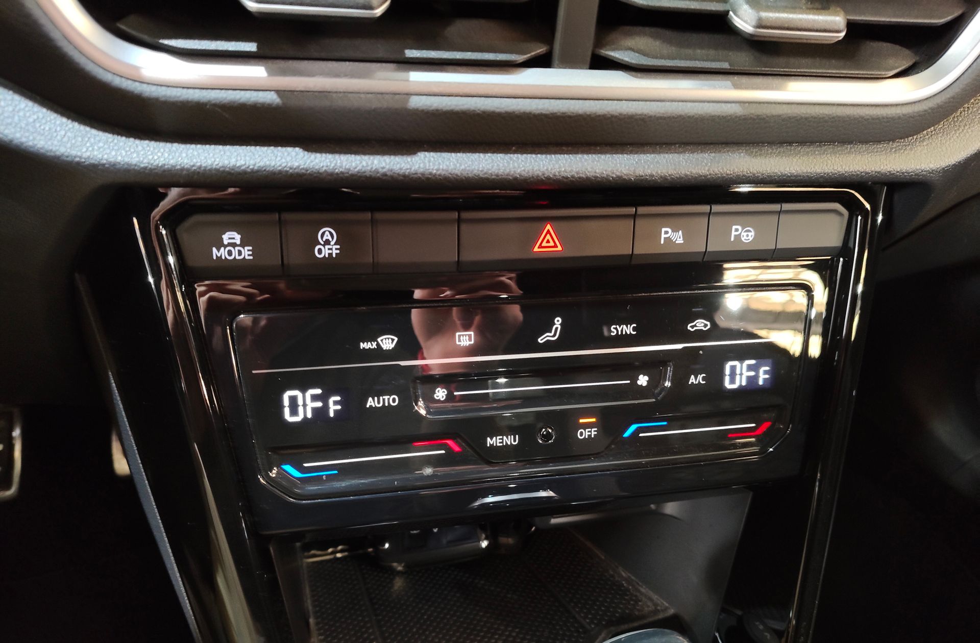 Volkswagen T-Roc R-Line 2.0 TDI DSG - foto 31