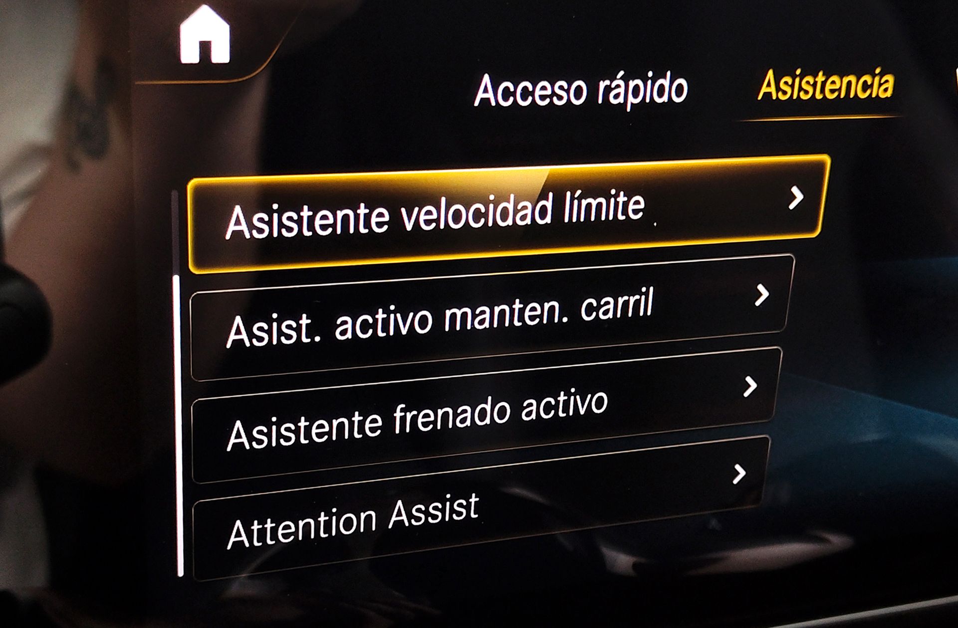 Mercedes-Benz Clase B B 200 Pack AMG - foto 41