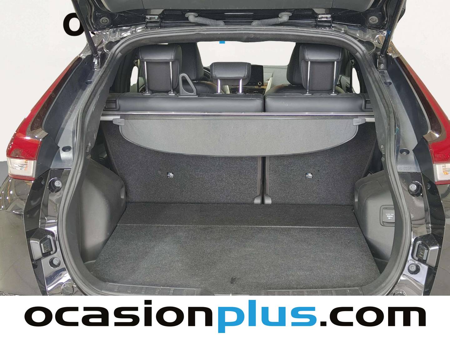 Fotos maletero Mitsubishi Eclipse Cross Mitsubishi Eclipse Cross 2.4 PHEV Kaiteki 4WD Auto (188 CV)
