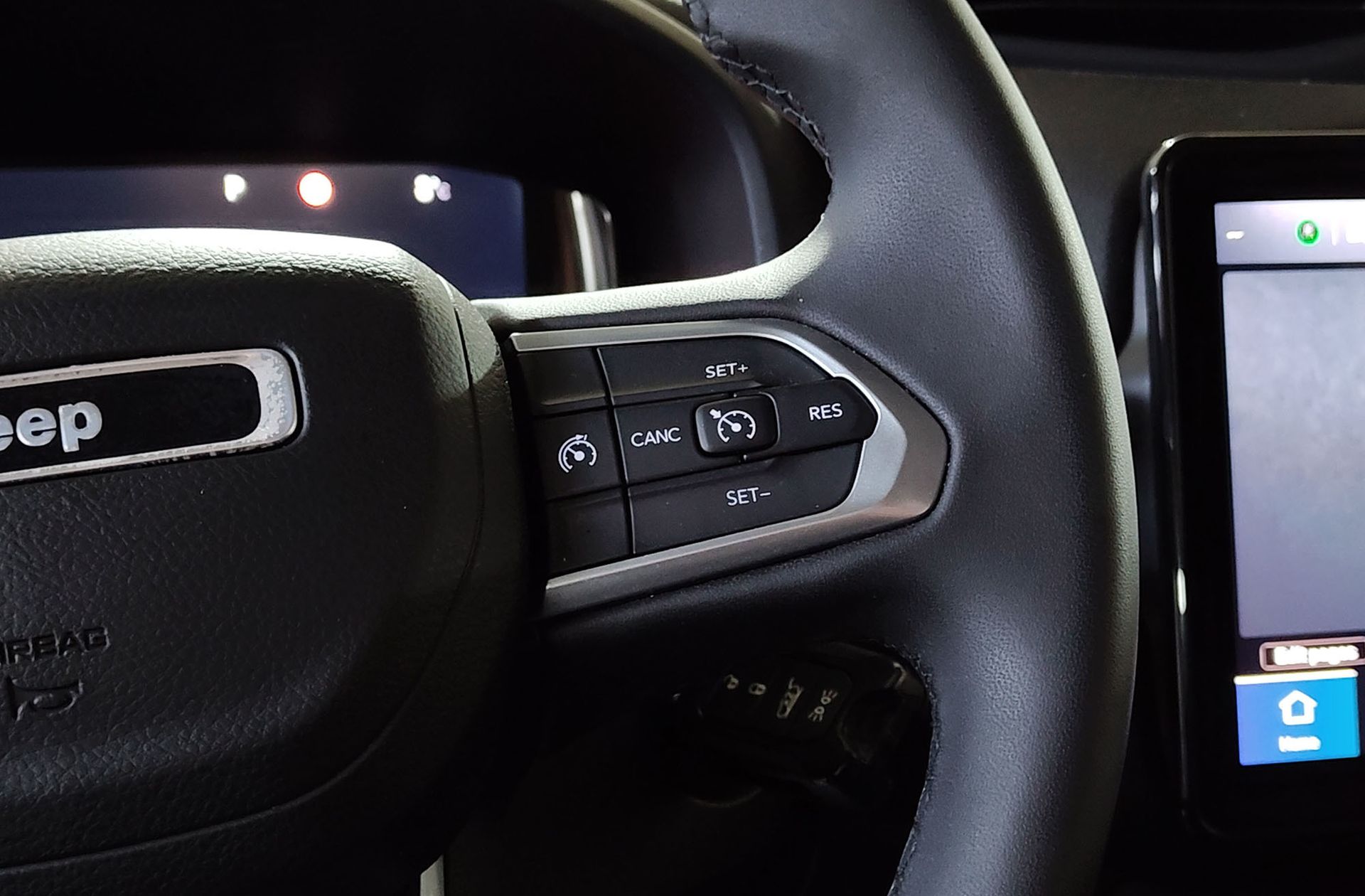 Jeep Renegade eHybrid 1.5 Altitude DCT - foto 25