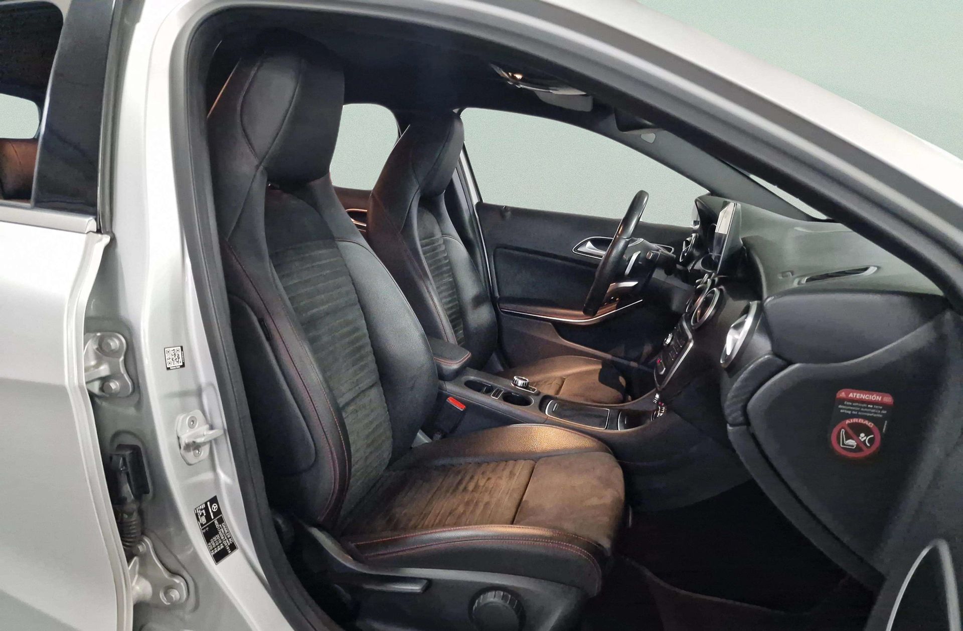 Mercedes-Benz Clase A 200 d Pack AMG - foto 19
