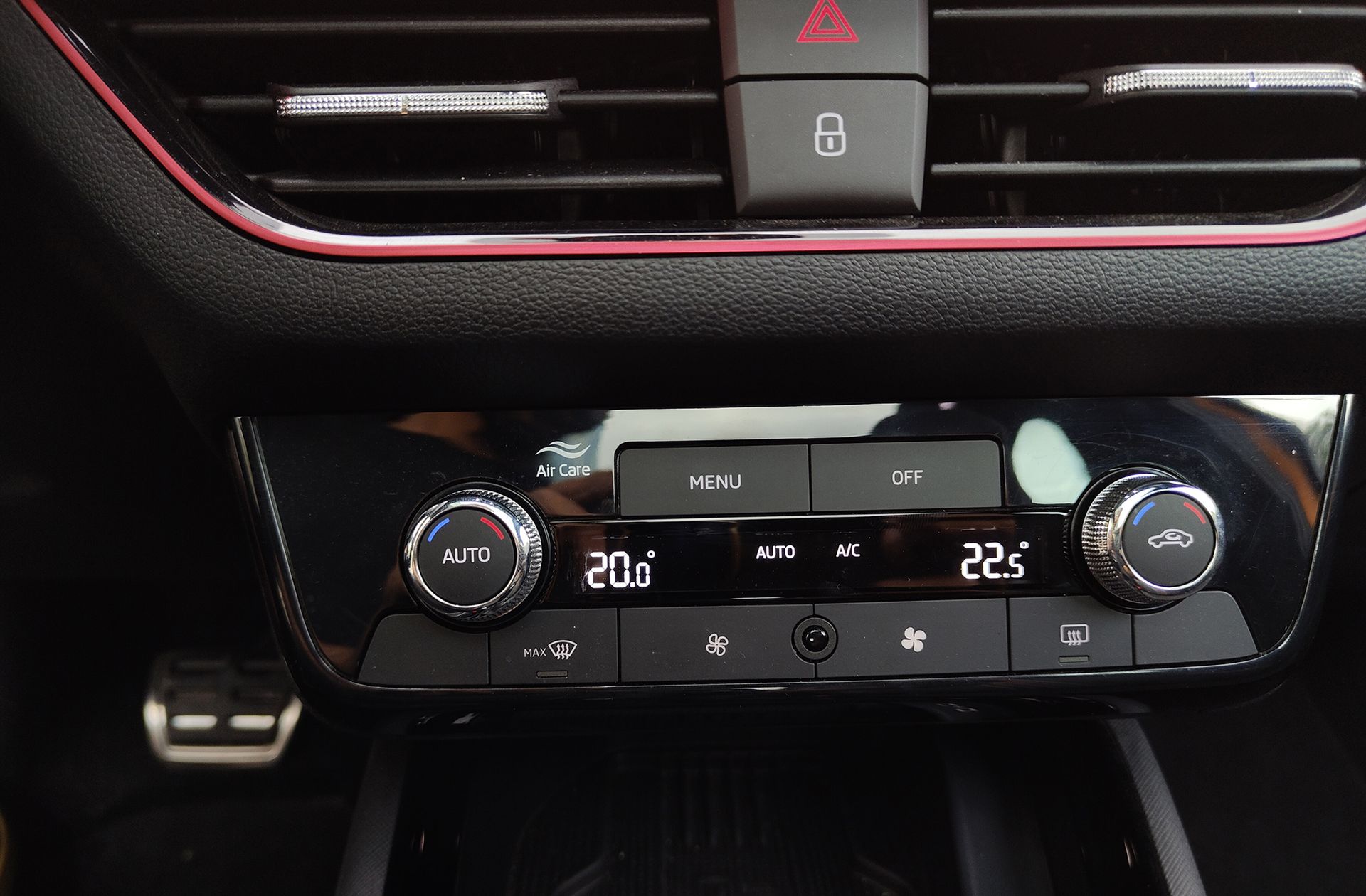 Škoda Kamiq 1.5 TSI Montecarlo DSG - foto 32