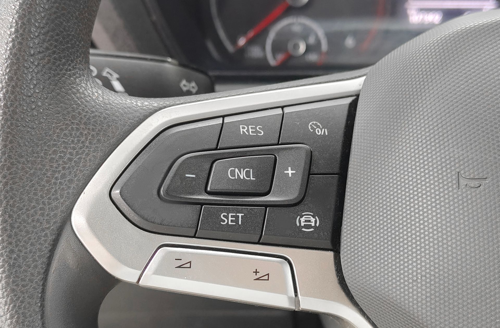 Volkswagen Caddy 2.0 TDI - foto 27