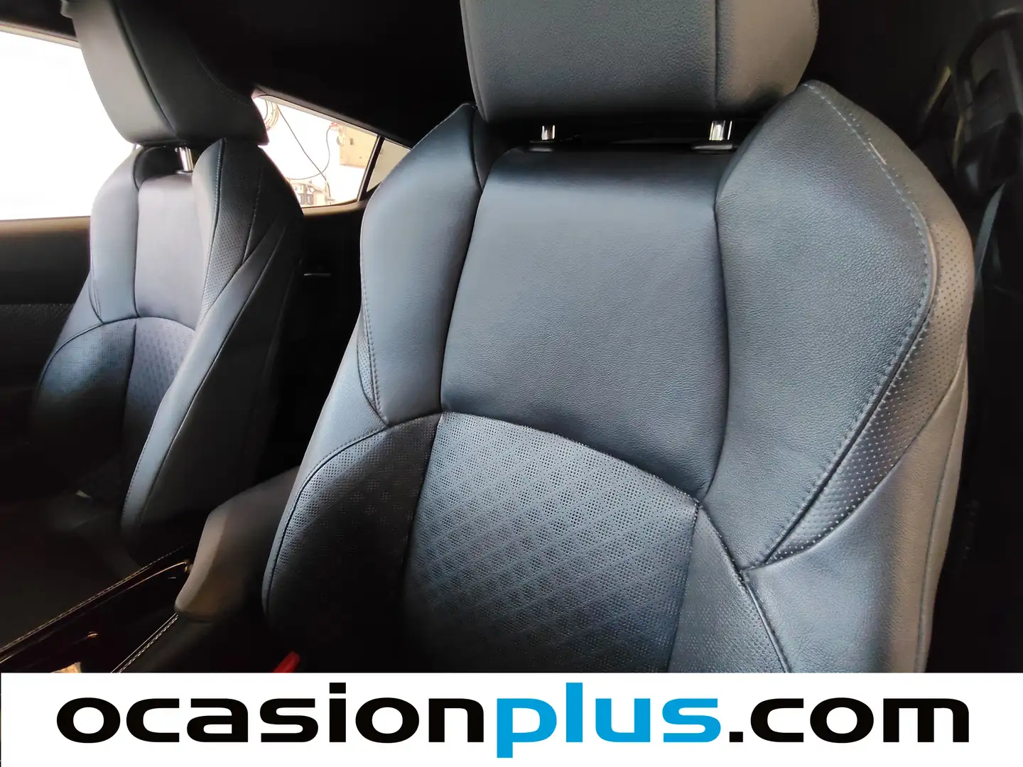 Foto Toyota C-HR Toyota C-HR 180H Kaji Edition (184 CV)