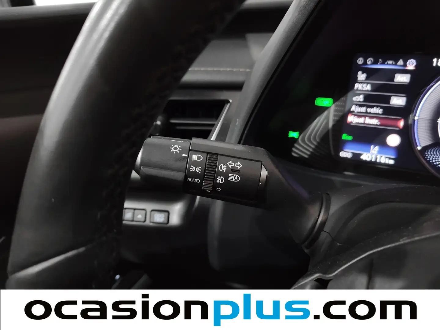 Foto Lexus UX Lexus UX 250h Executive (184 CV)