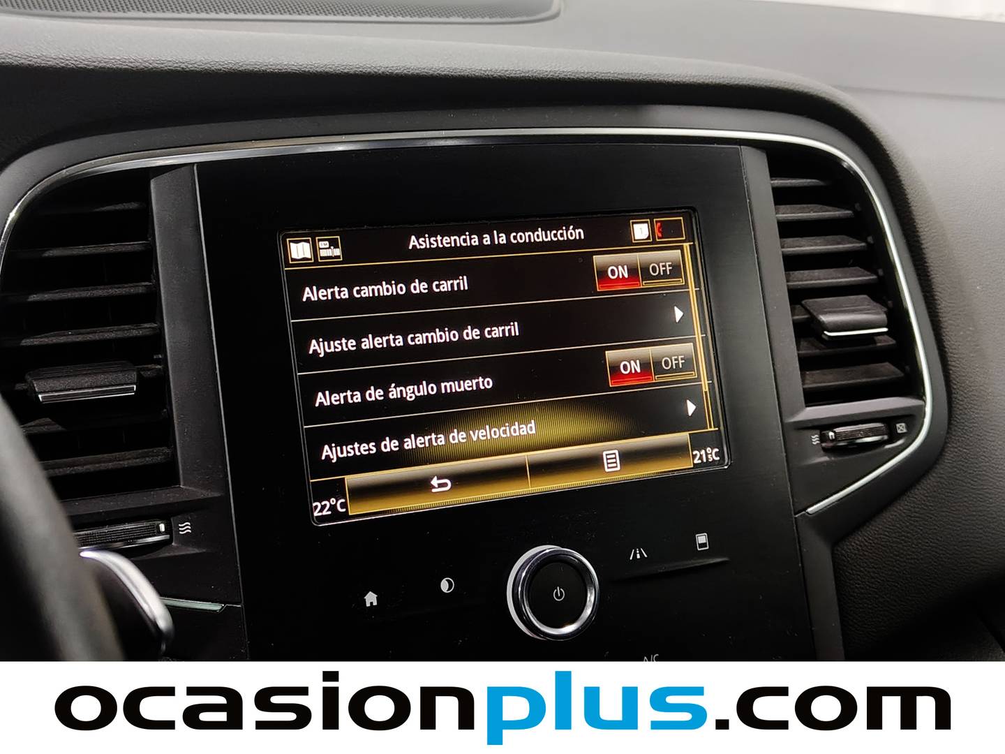 Foto Renault Mégane Renault Megane Zen TCe (140 CV) EDC GPF