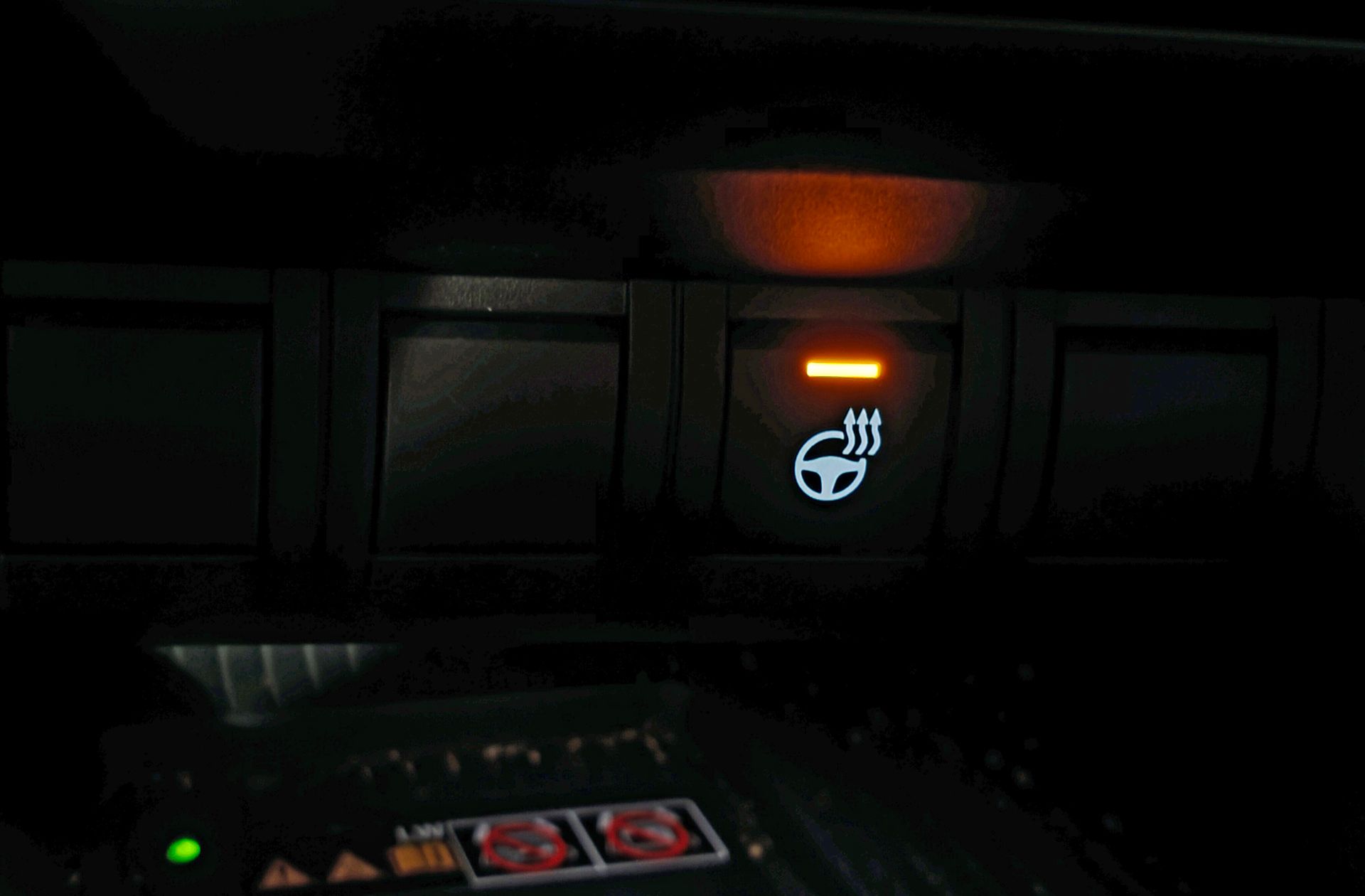Toyota C-HR 220PH Advance - foto 8