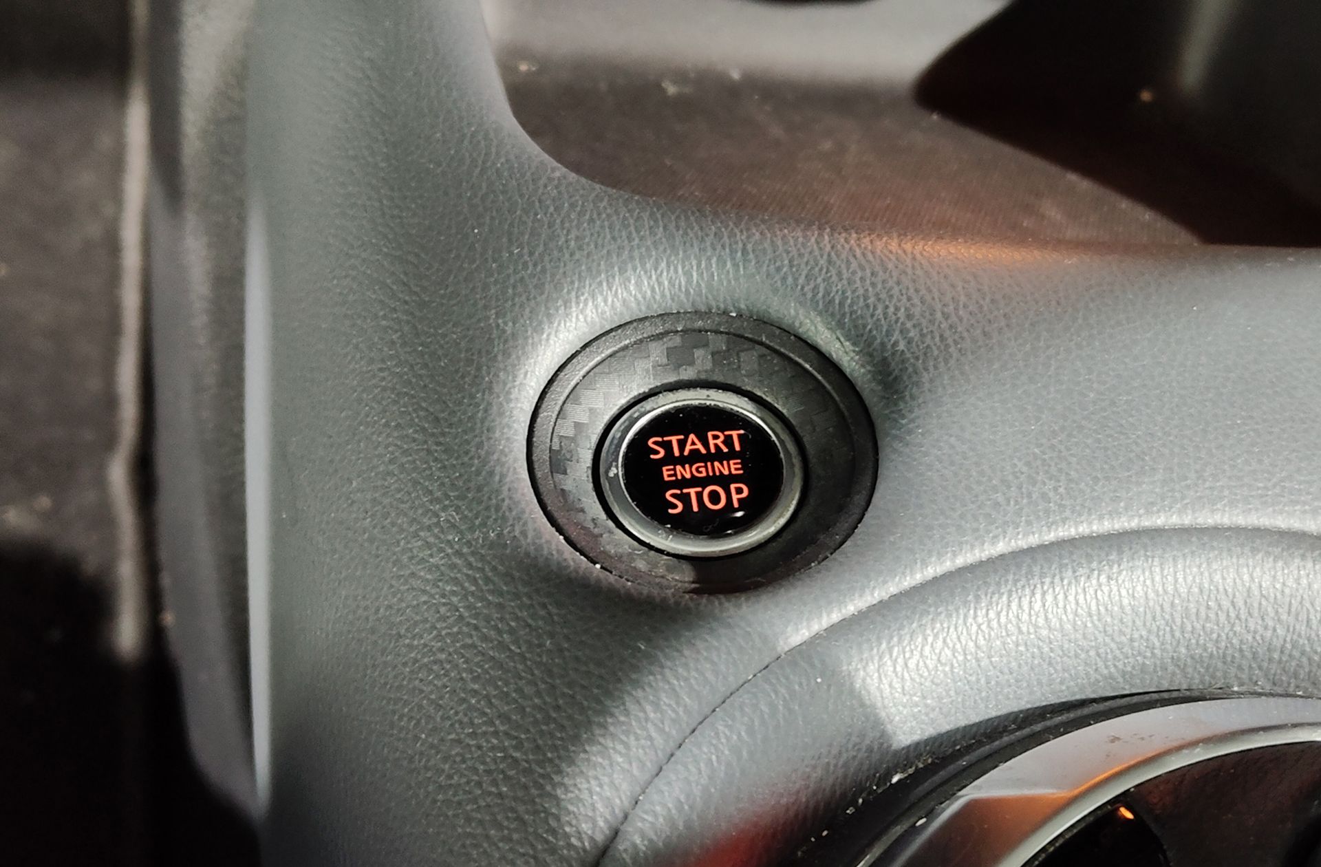 Nissan Juke 1.0 DIG-T Tekna DCT - foto 34