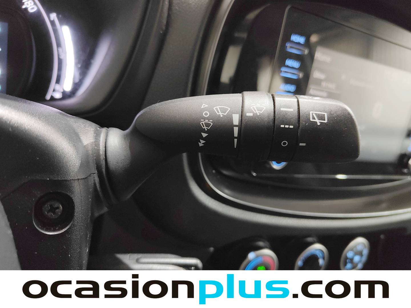 Foto Toyota Aygo X Cross Toyota Aygo X Cross 1.0 VVT-I Play (72 CV)