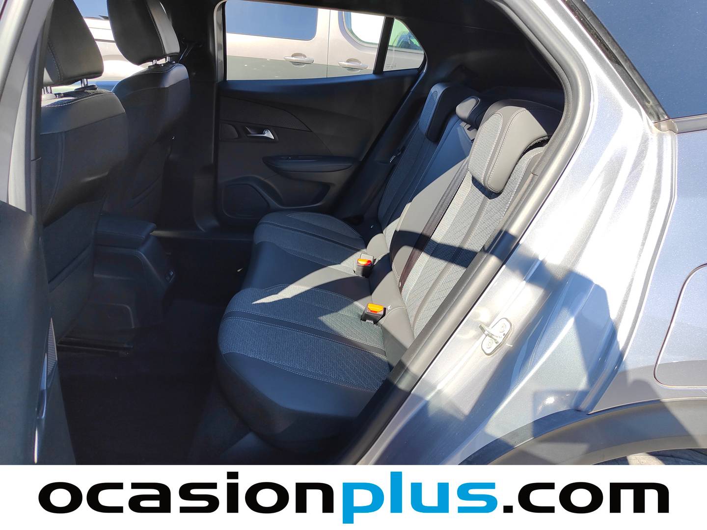 Foto asientos traseros Peugeot 2008 Peugeot 2008 PureTech 130 S&S Allure EAT8 (130 CV)