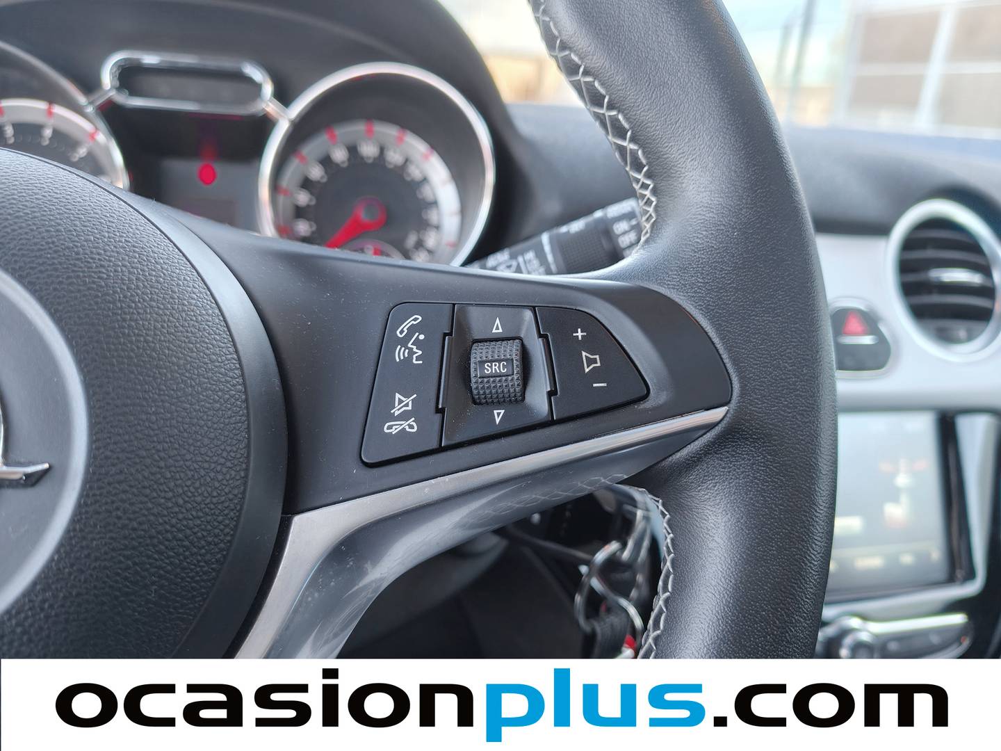 Foto Opel Adam Opel Adam 1.4 XEL Glam (87 CV)