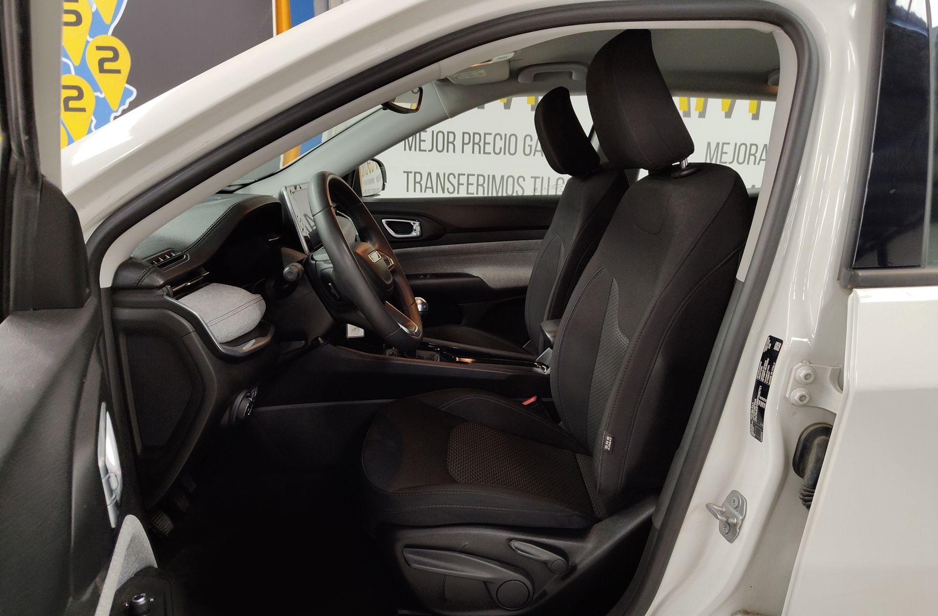 Jeep Compass 1.3 Gse T4 Longitude FWD - foto 9