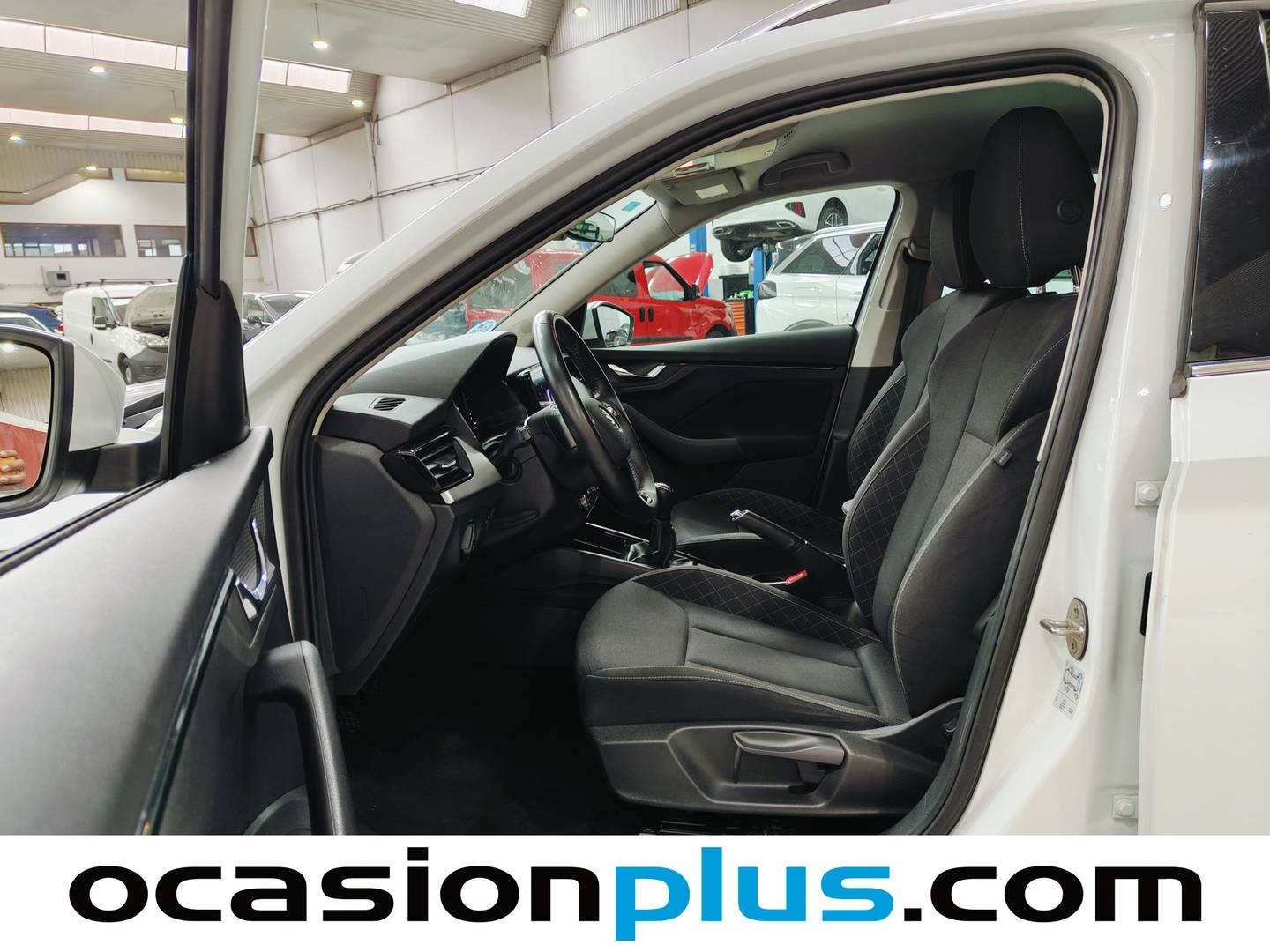 Foto asientos delanteros Skoda Kamiq Skoda Kamiq 1.0 TSI Emotion (110 CV)