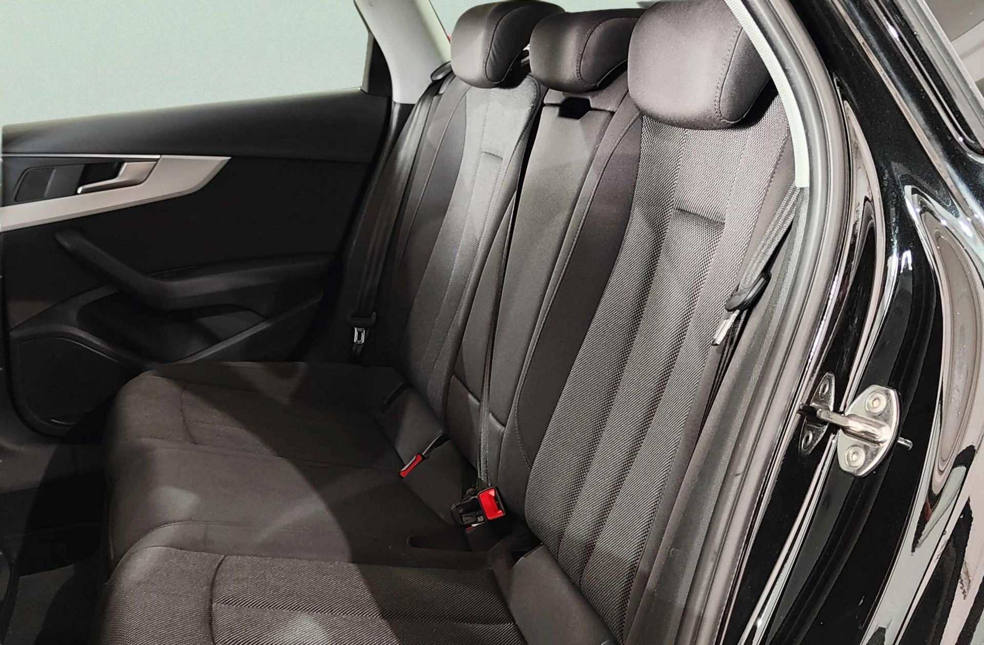 Audi A4 Avant Advanced 35 TFSI S tronic - foto 13