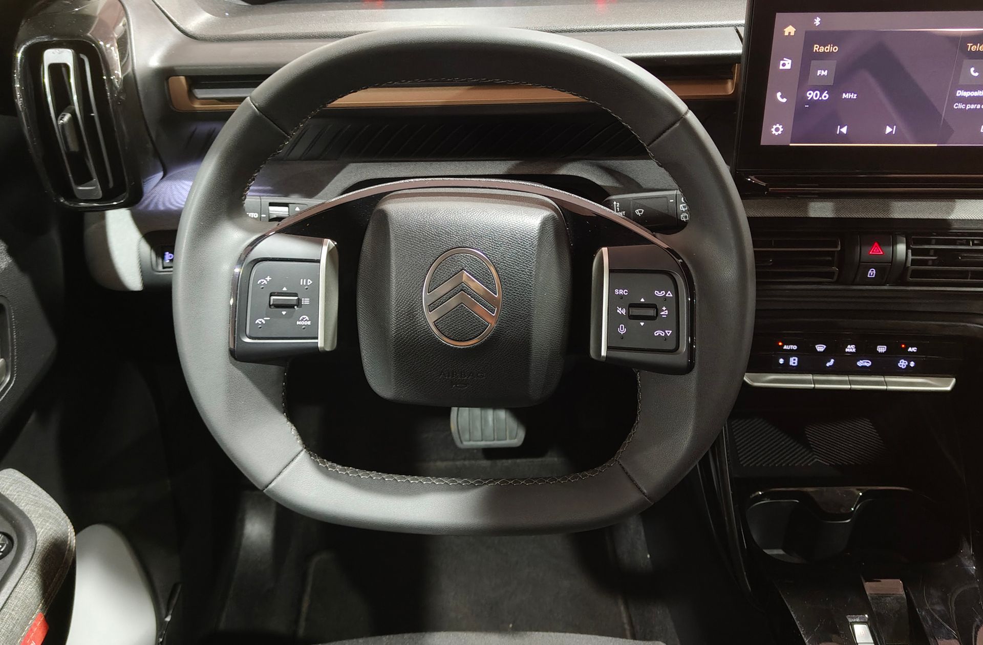 Citroën C3 Aircross Hybrid 145 Plus e-DCS6 - foto 21