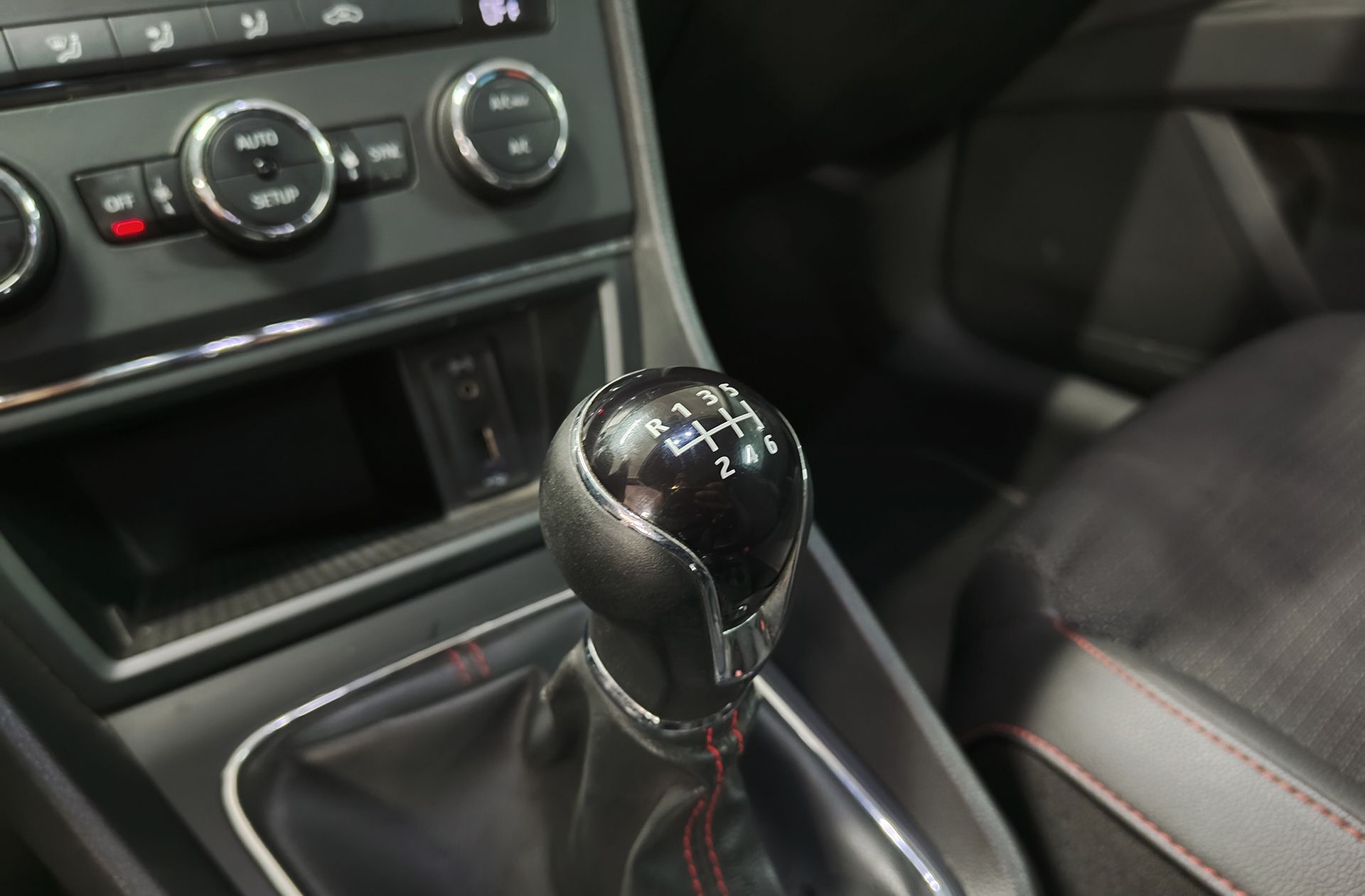 SEAT León SC 2.0 TDI FR - foto 6