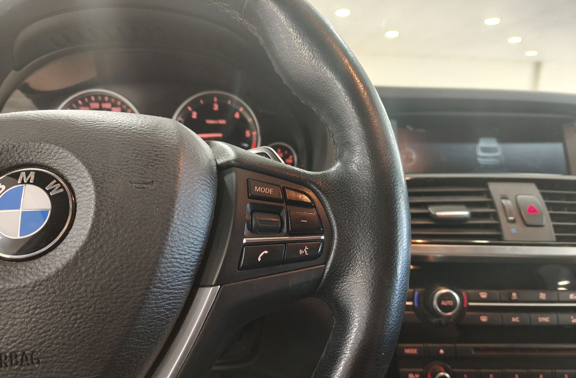 BMW X4 xDrive20d - foto 26