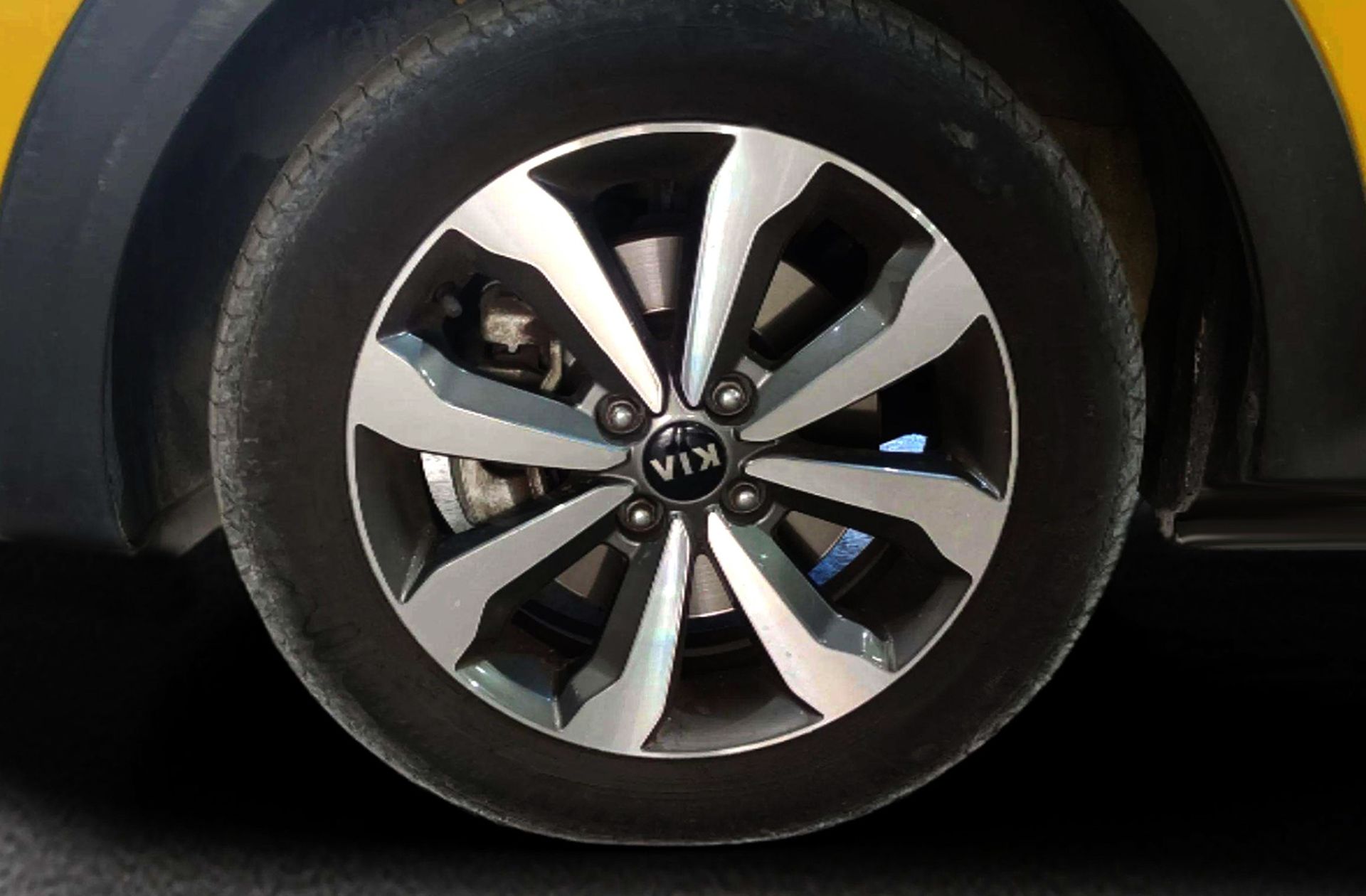 Kia Stonic 1.0 T-GDi MHEV iMT Concept - foto 37