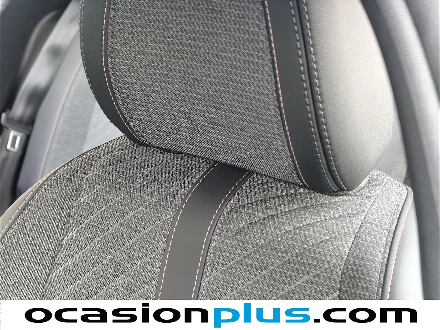 Foto Peugeot 208 Peugeot 208 Allure Hybrid eDCS6 (110 CV)