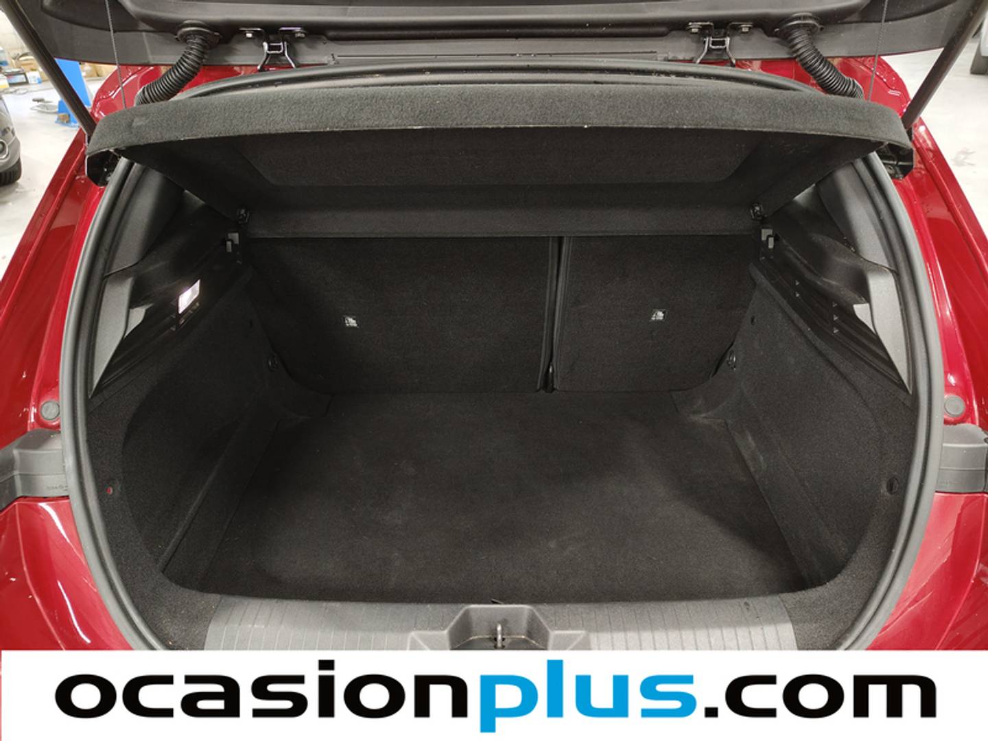 Foto Opel Astra Opel Astra 1.2 Turbo XHT Edition (130 CV)