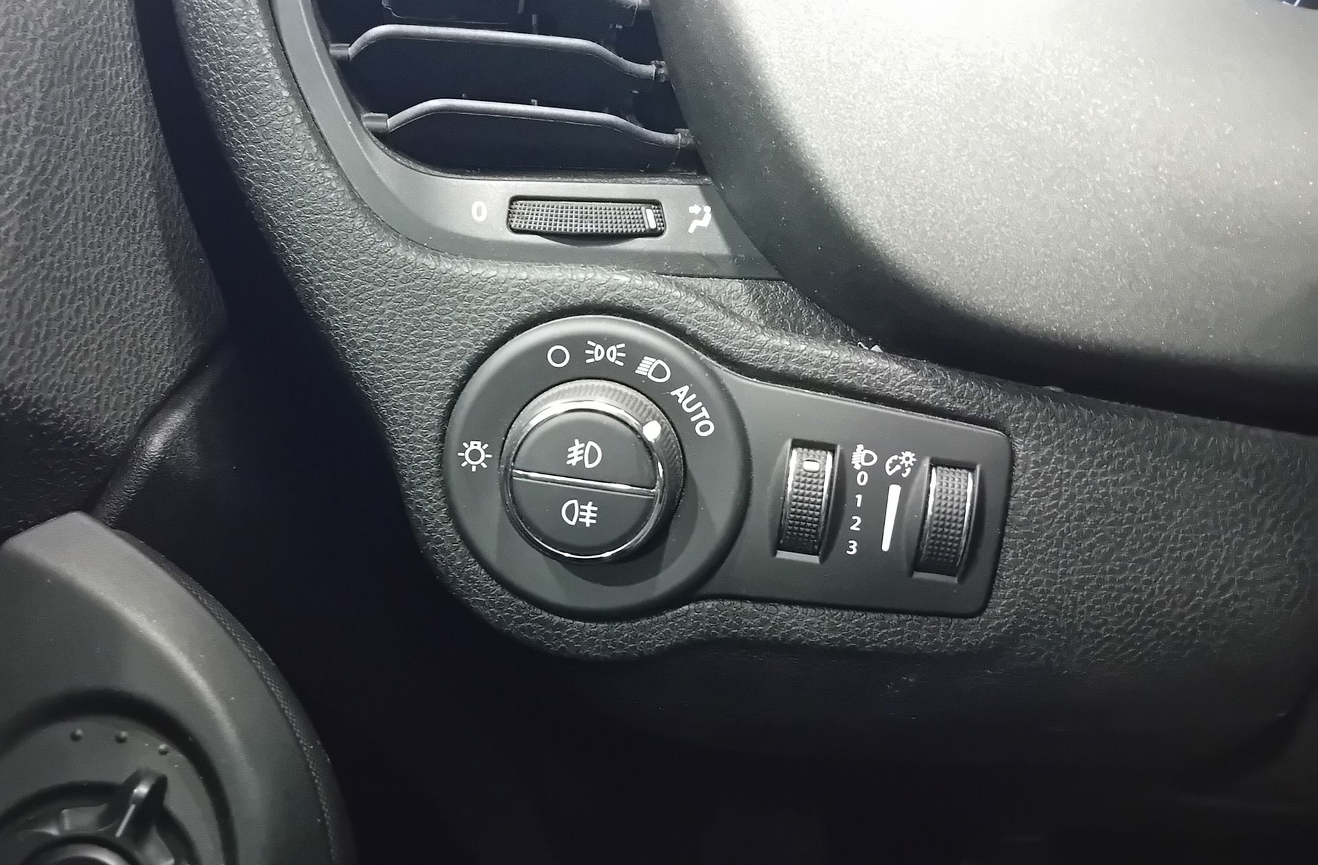 Fiat 500X 1.6 MultiJet Cross 4x2 - foto 22