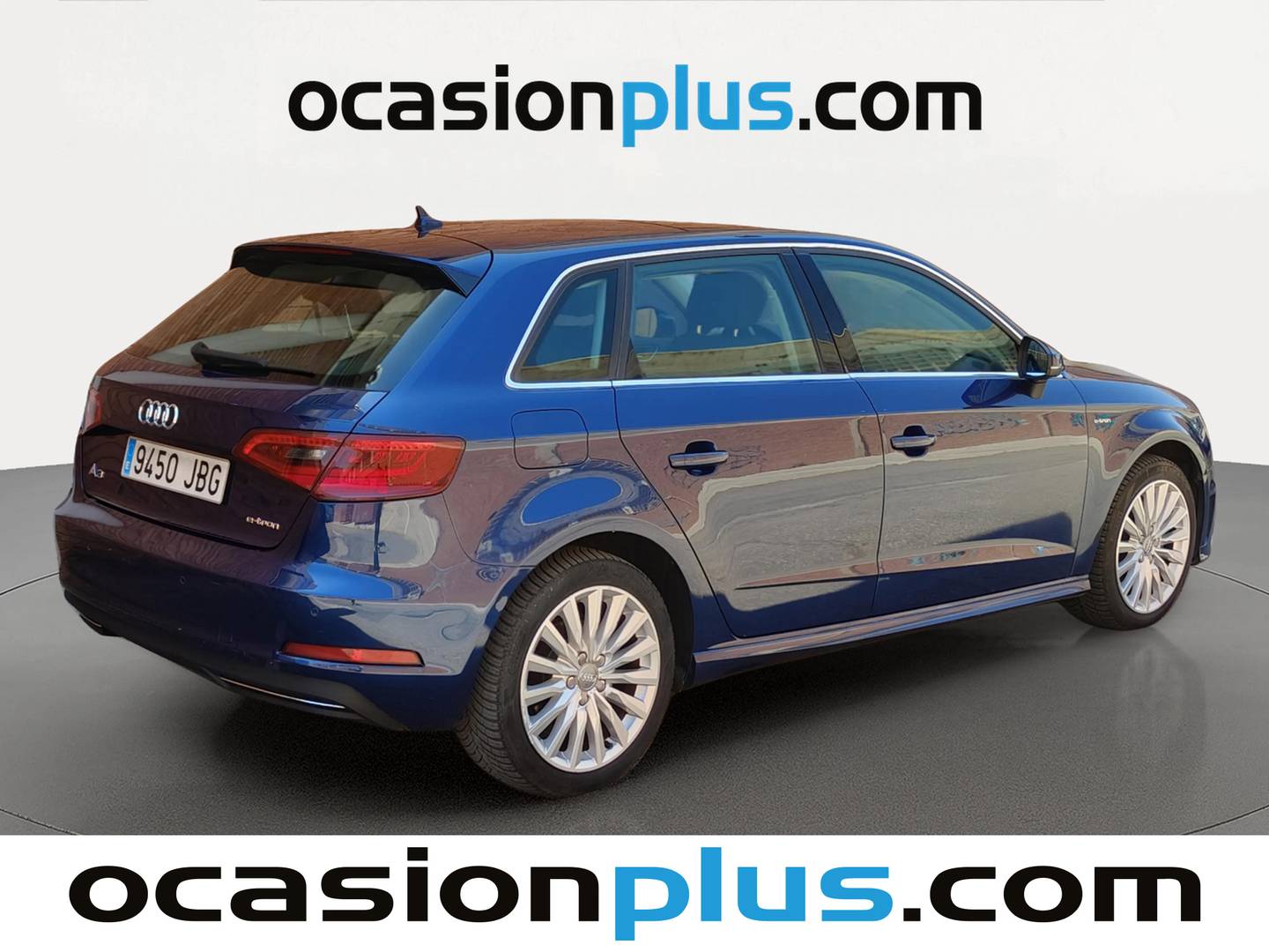 Foto trasera Audi A3 Audi A3 Sportback Ambition 1.4 TFSI e-Tron (204 CV) S tronic derecha
