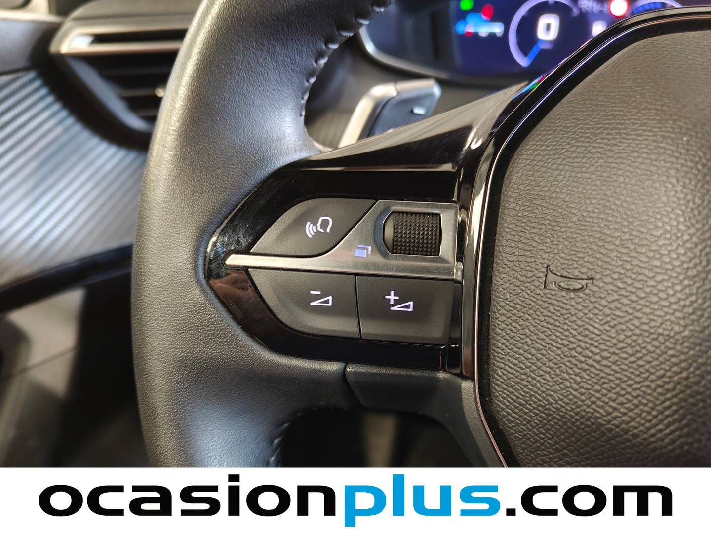 Peugeot 2008 Peugeot 2008 Allure Hybrid eDCS6 (145 CV) seminuevo
