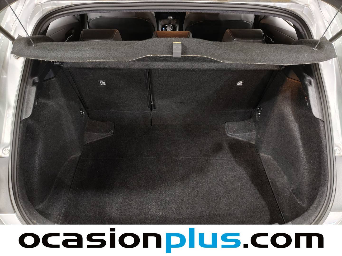 Fotos maletero Toyota Corolla Toyota Corolla 1.8 125H Style E-CVT (122 CV)