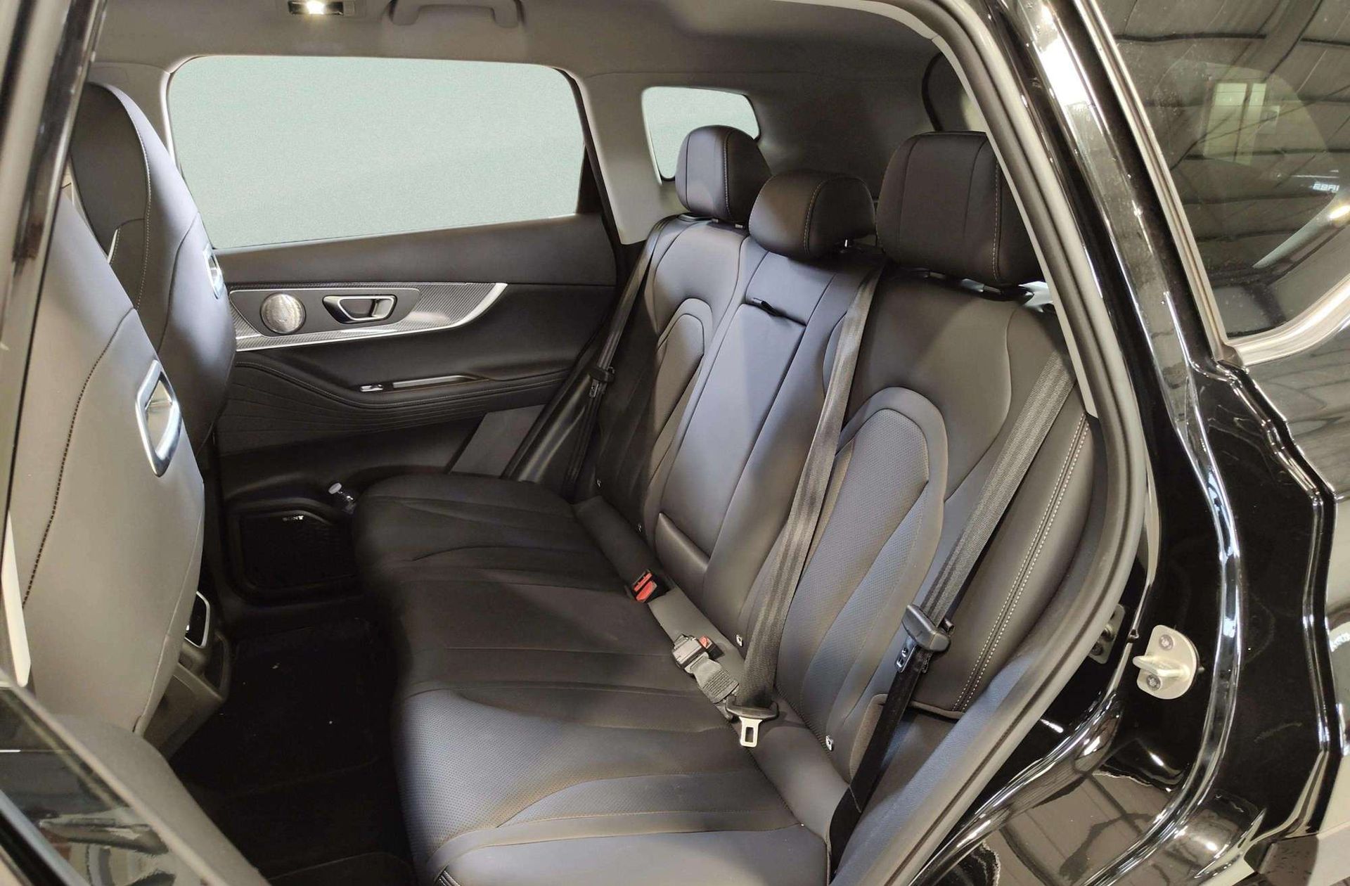 Ebro s700 1.5 T-GDi PHEV Luxury E-CVT - foto 15