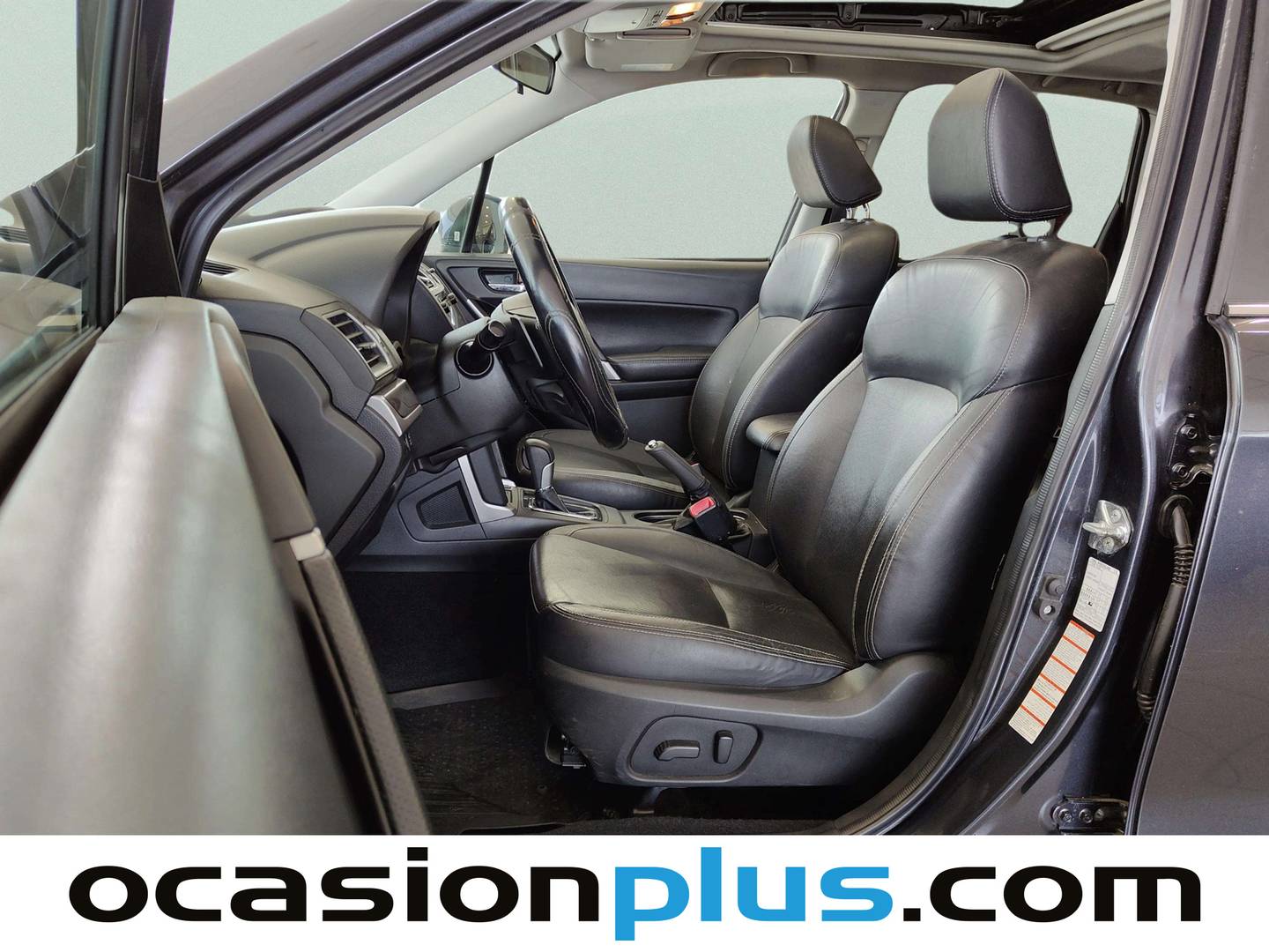 Foto asientos delanteros Subaru Forester Subaru Forester 2.0 TD Executive Plus Lineartronic (147 CV)