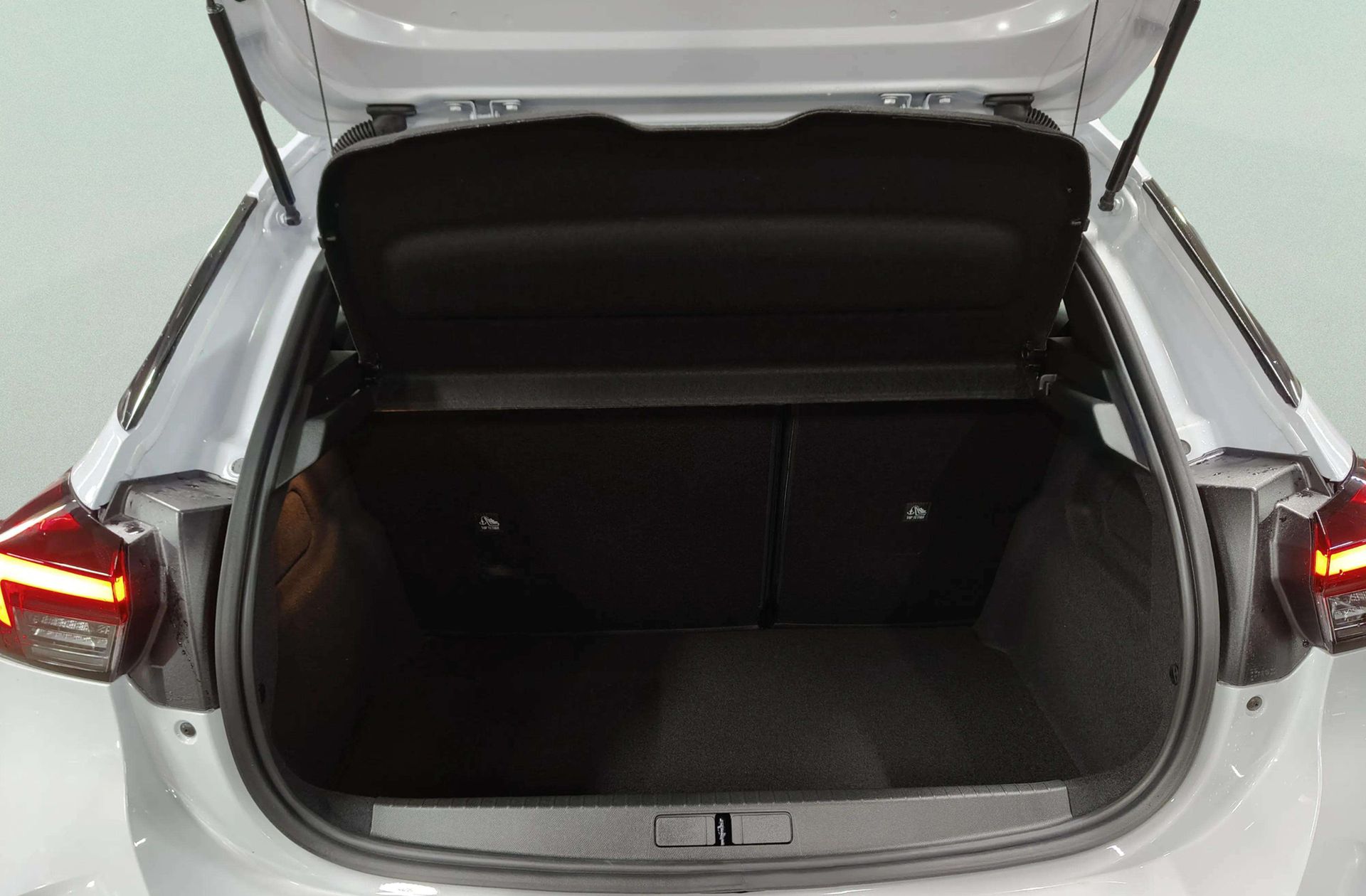 Opel Corsa 1.2 T XHL Hybrid GS eDCT - foto 16