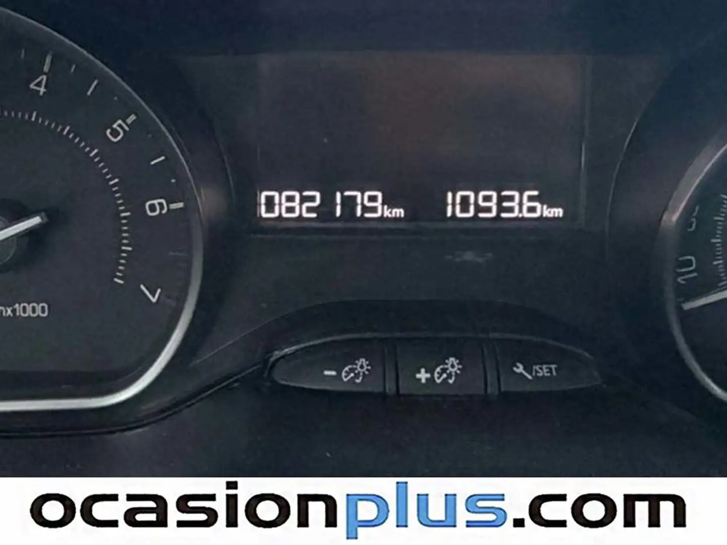 Foto Peugeot 208 Peugeot 208 PureTech Signature (82 CV)