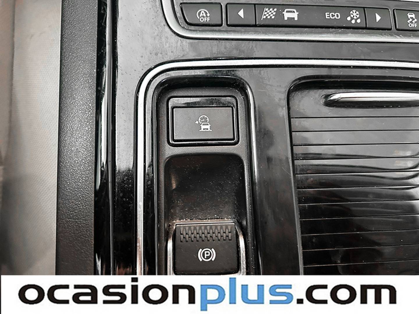 Foto Jaguar XE Jaguar XE 2.0 Diesel Pure RWD Auto (180 CV)