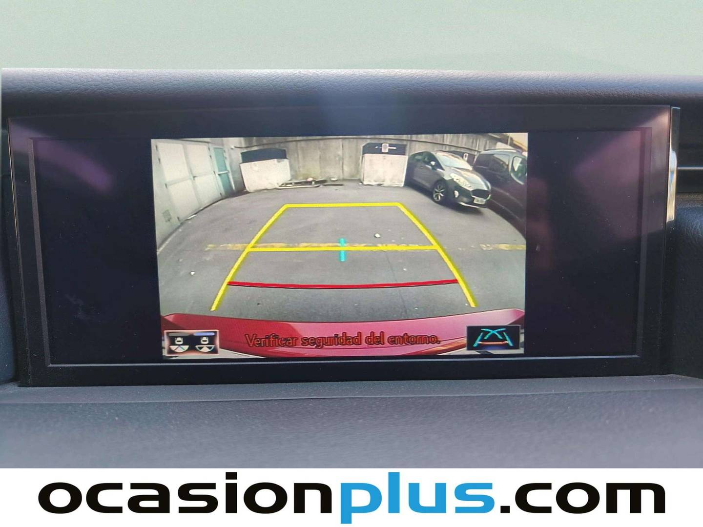 Accesorios del Lexus RC Lexus RC RC 300h Executive Navi NEDC (223 CV)