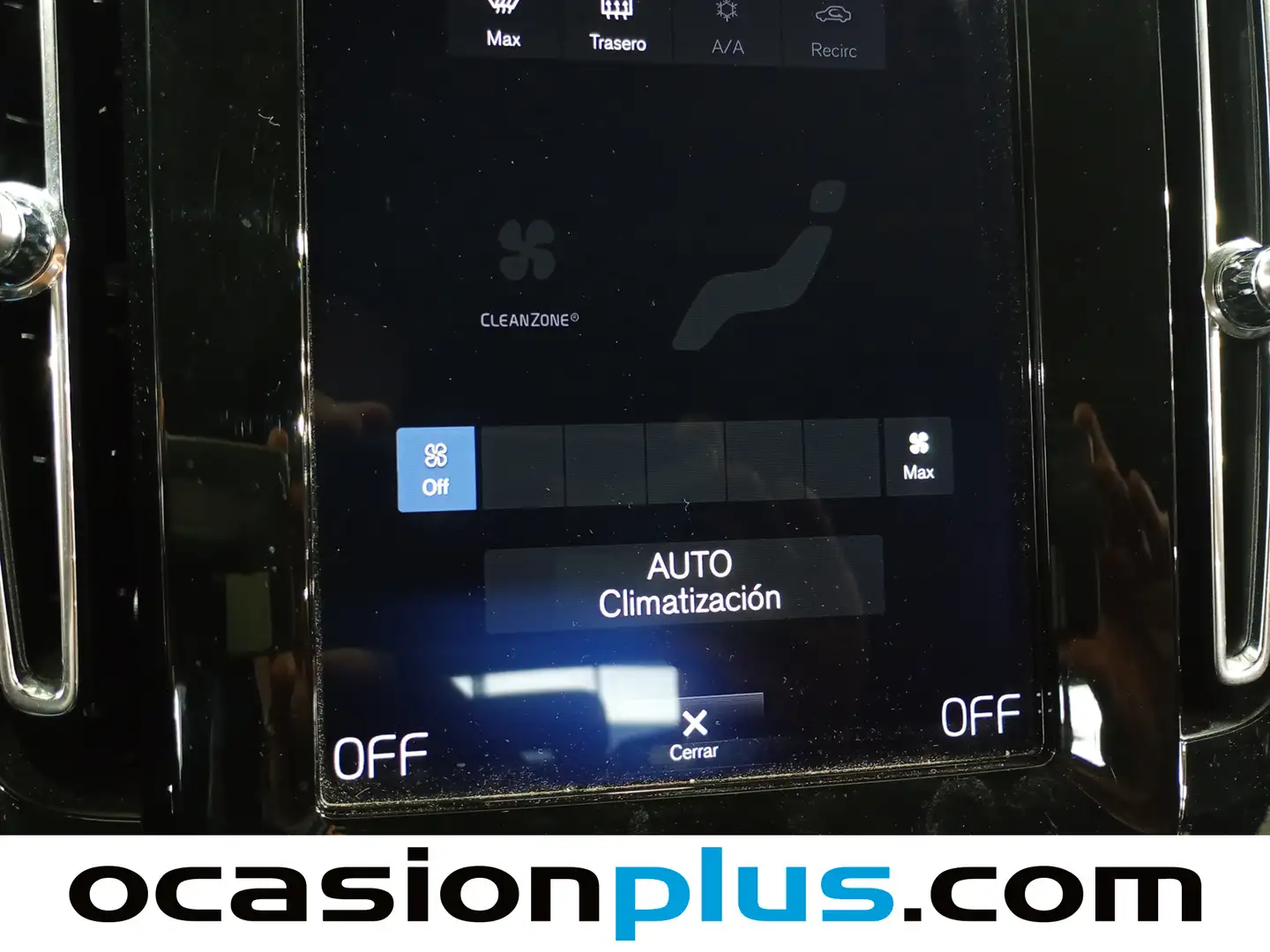 Foto Volvo XC40 Volvo XC40 T3 Momentum (156 CV)