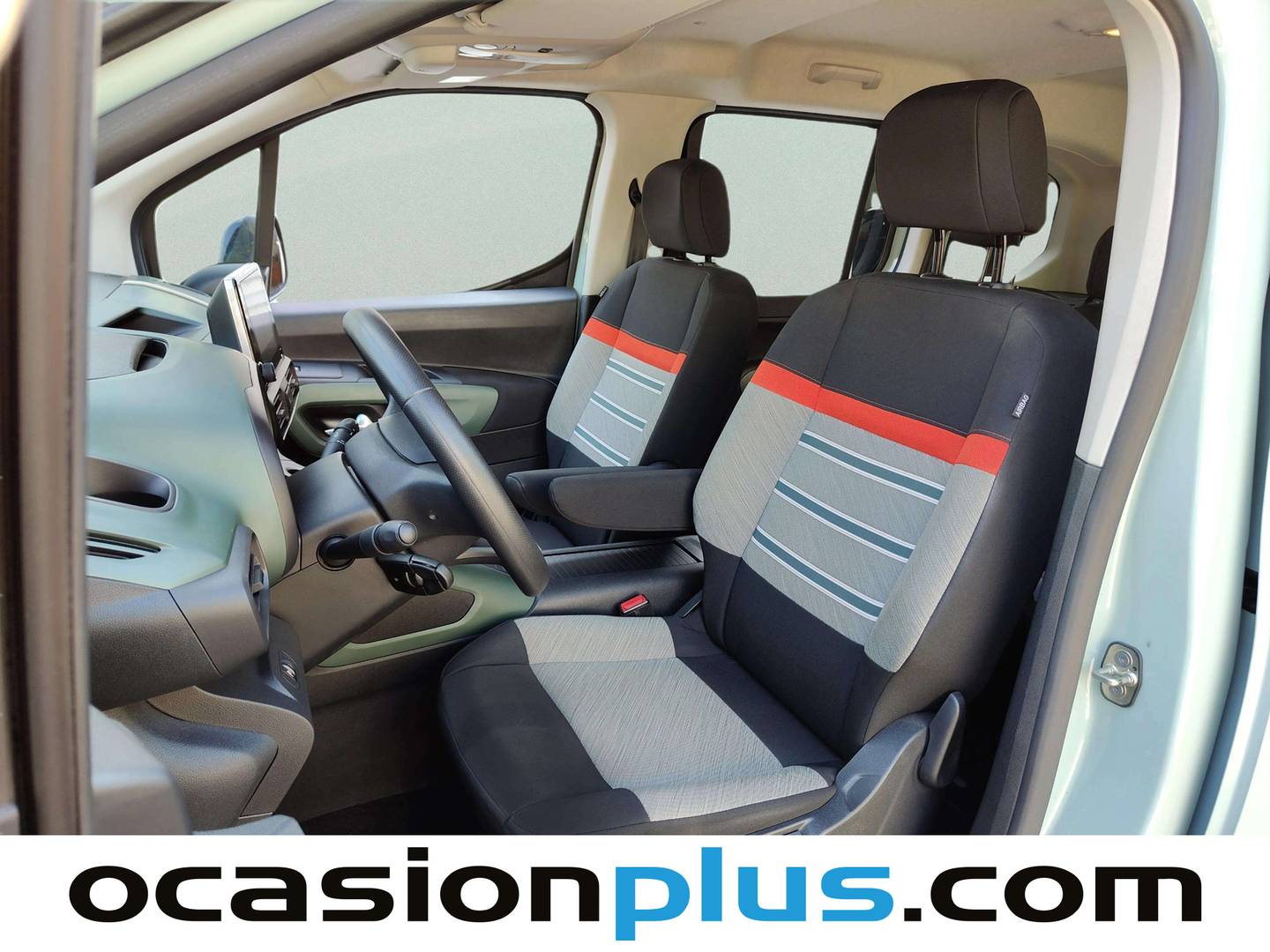 Foto asientos delanteros Citroën Berlingo Citroën Berlingo BlueHDi 130 S&S Talla M Shine (130 CV)