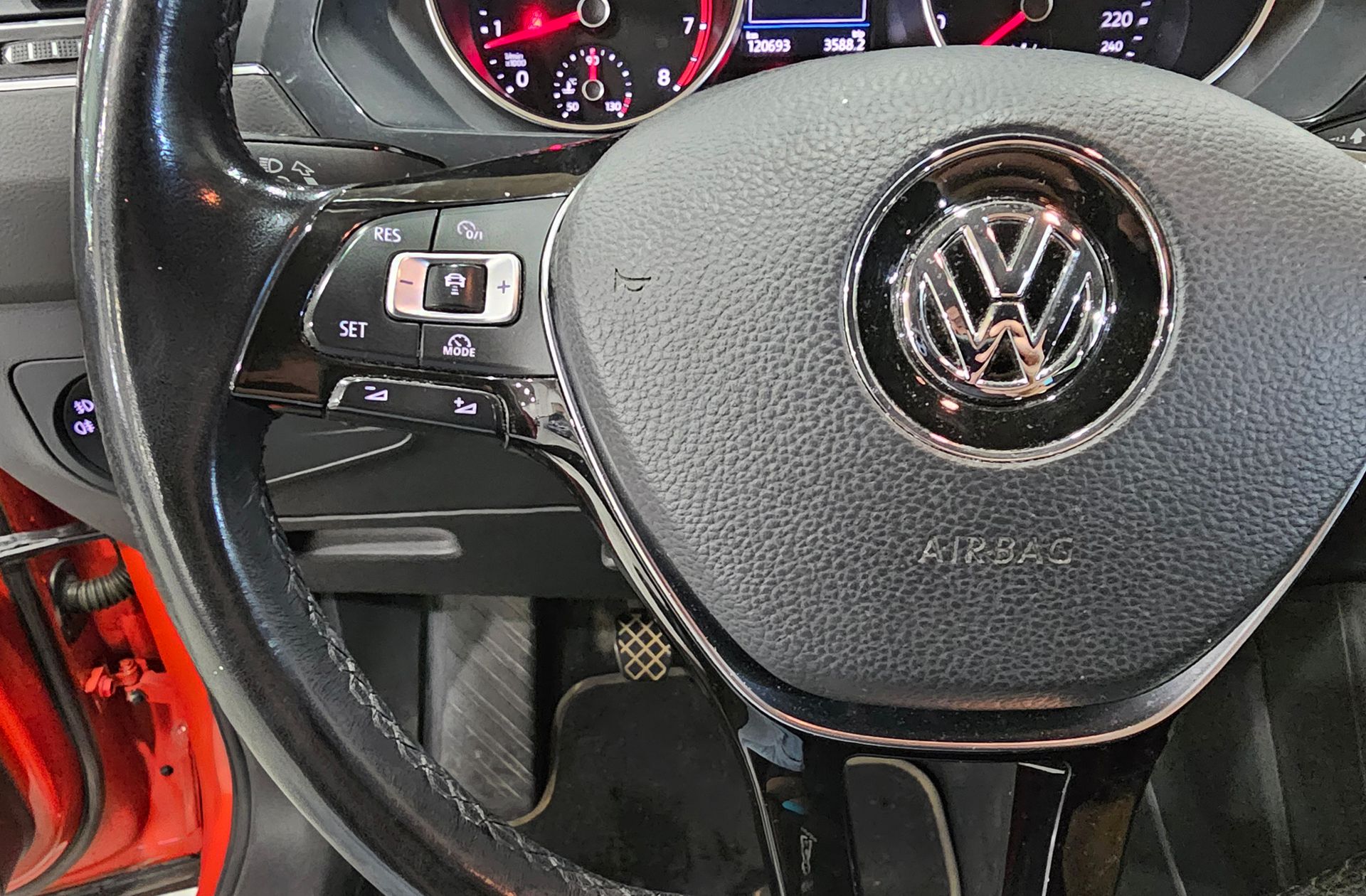 Volkswagen Tiguan Allspace Advance 1.4 TSI 7 plazas - foto 31