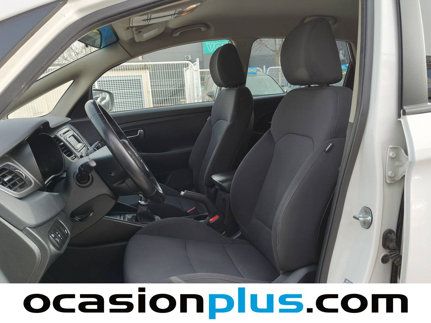 Foto asientos delanteros KIA Carens Kia Carens 1.6 GDi Drive (135 CV)