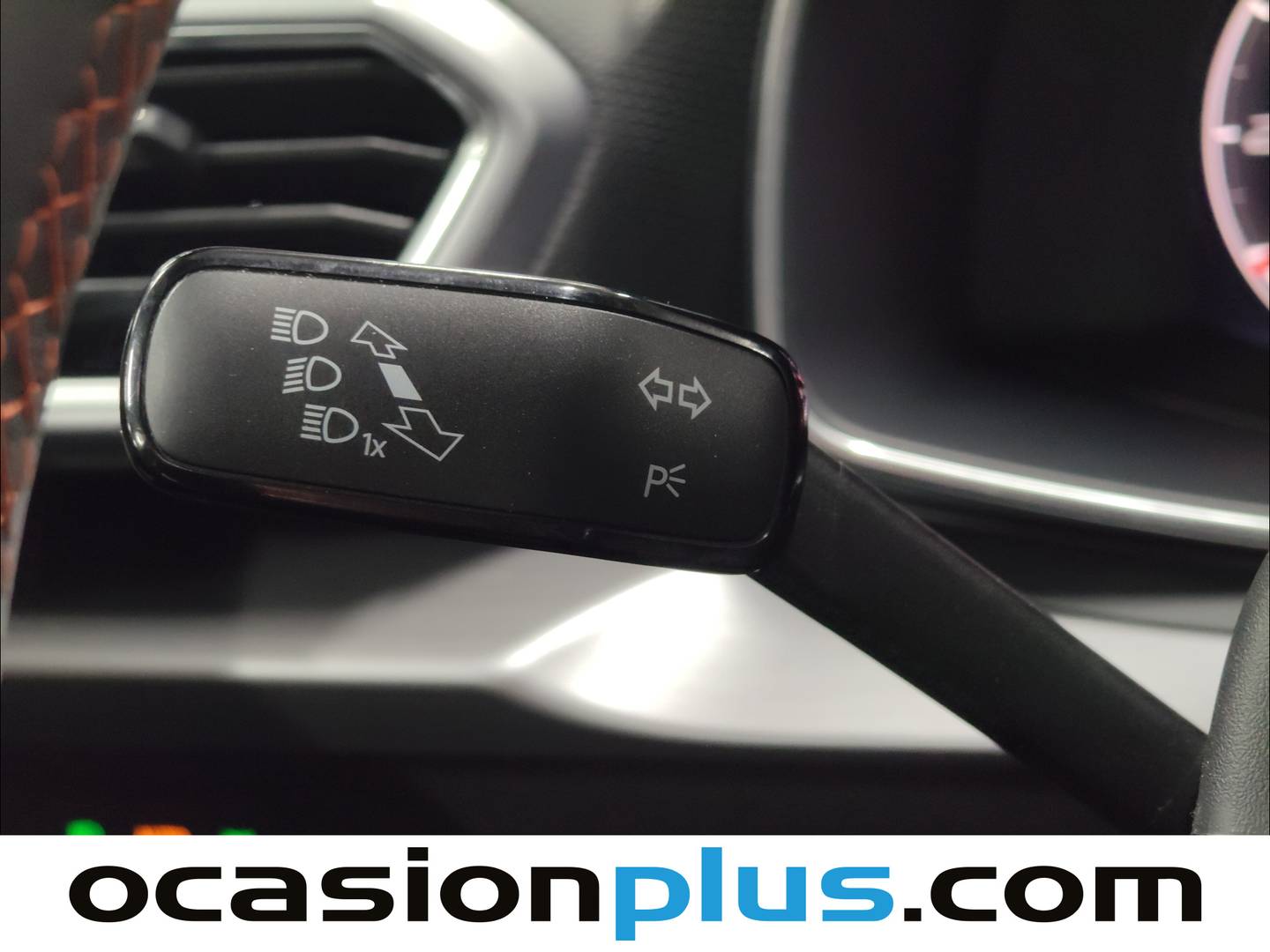 Foto Seat León SEAT León ST 1.5 eTSI S&S FR Go L DSG  (150 CV)