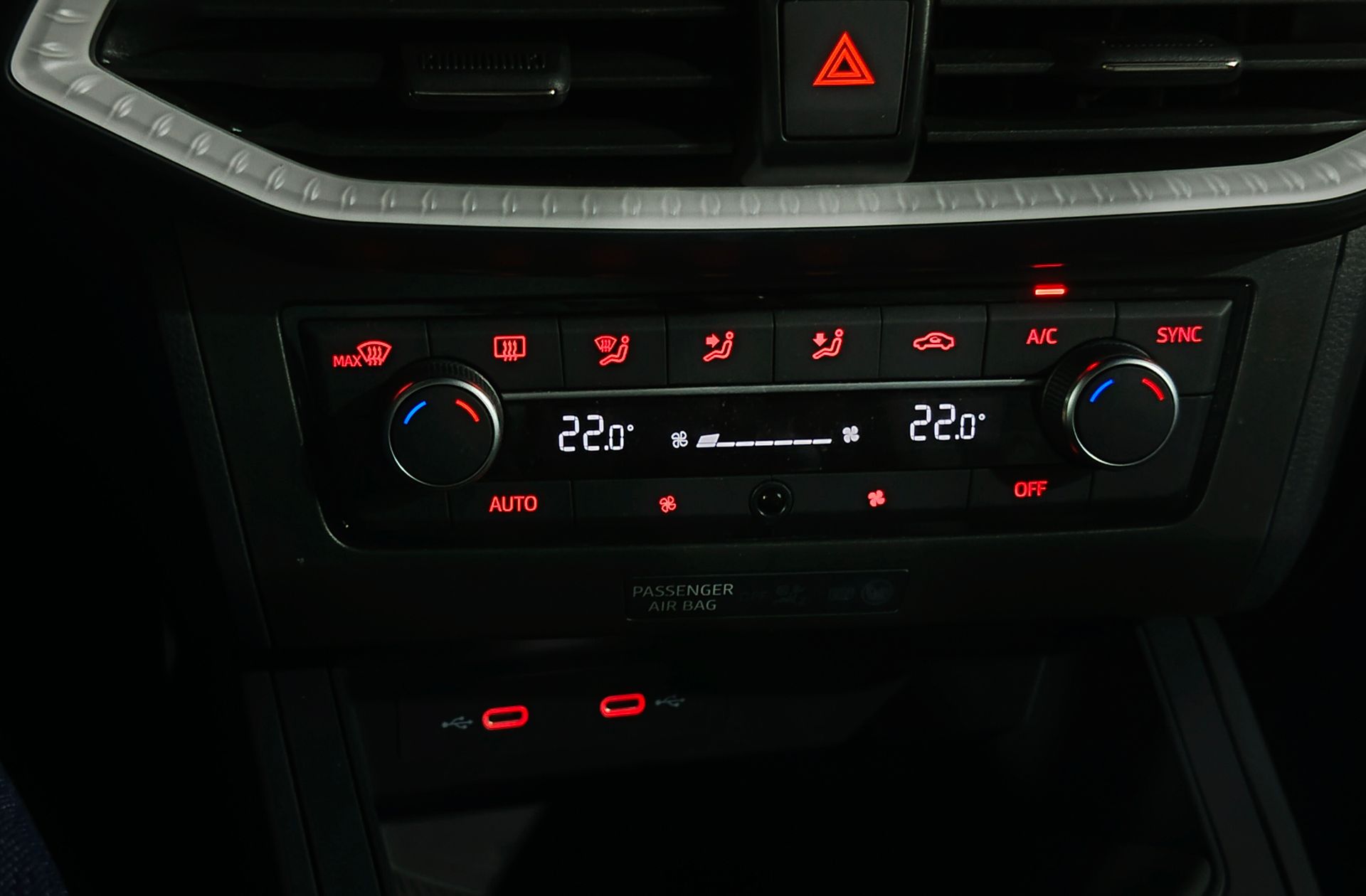 SEAT Arona 1.0 TSI FR - foto 28